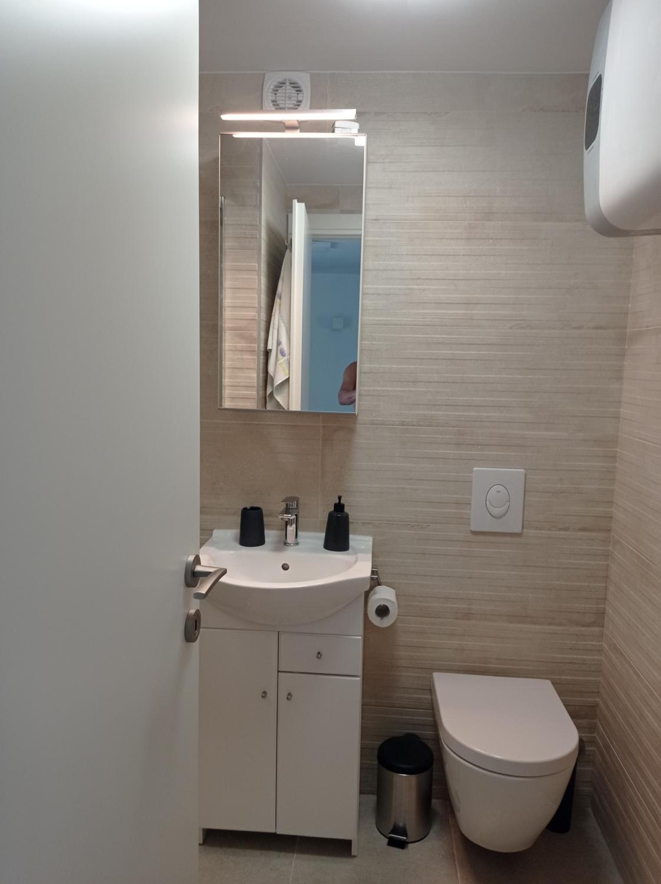 Apartment with Garden View - Photo 26