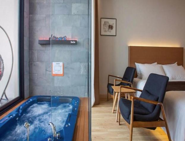 Double Room with Spa Bath