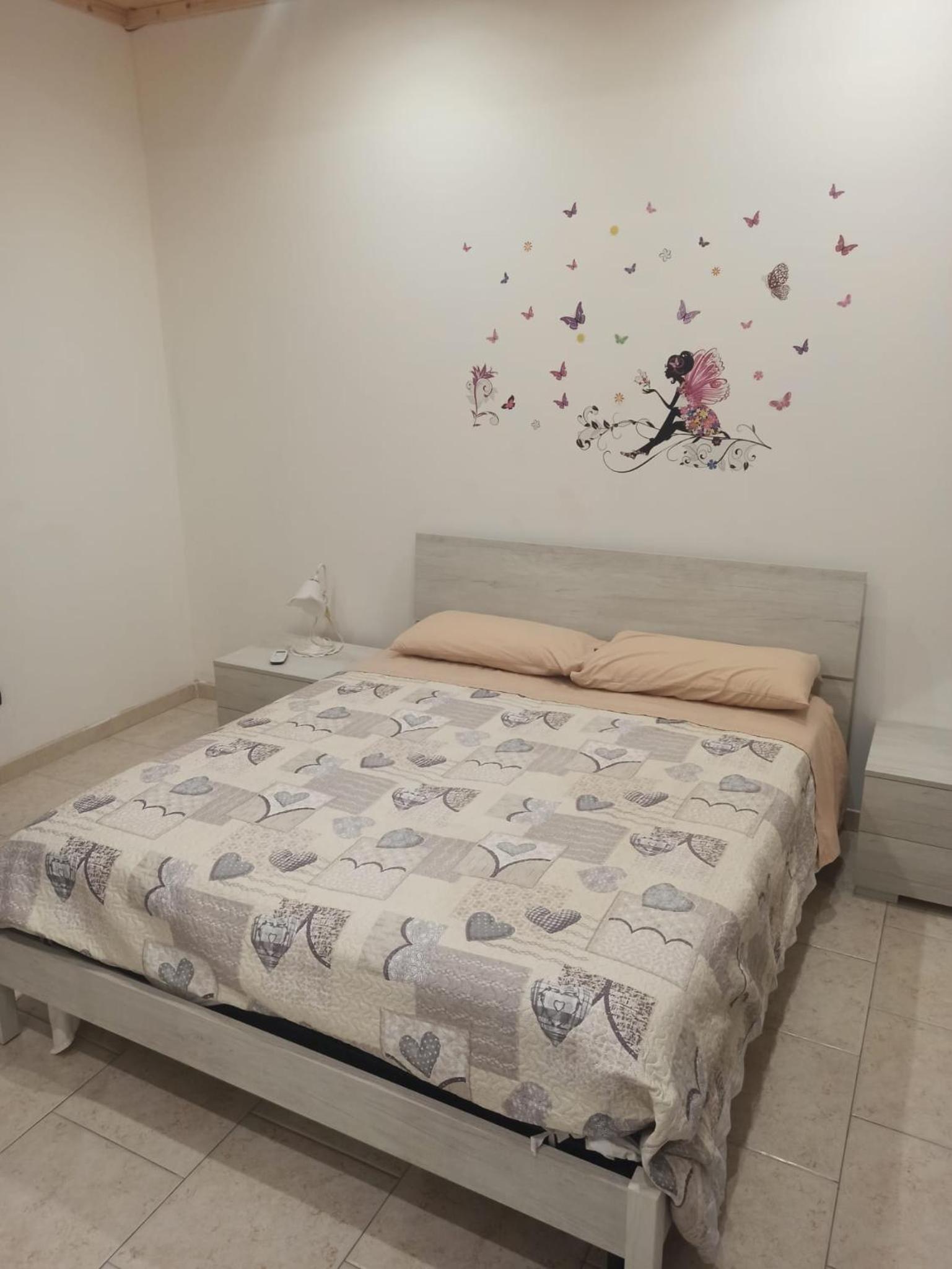One-Bedroom House - Photo 1
