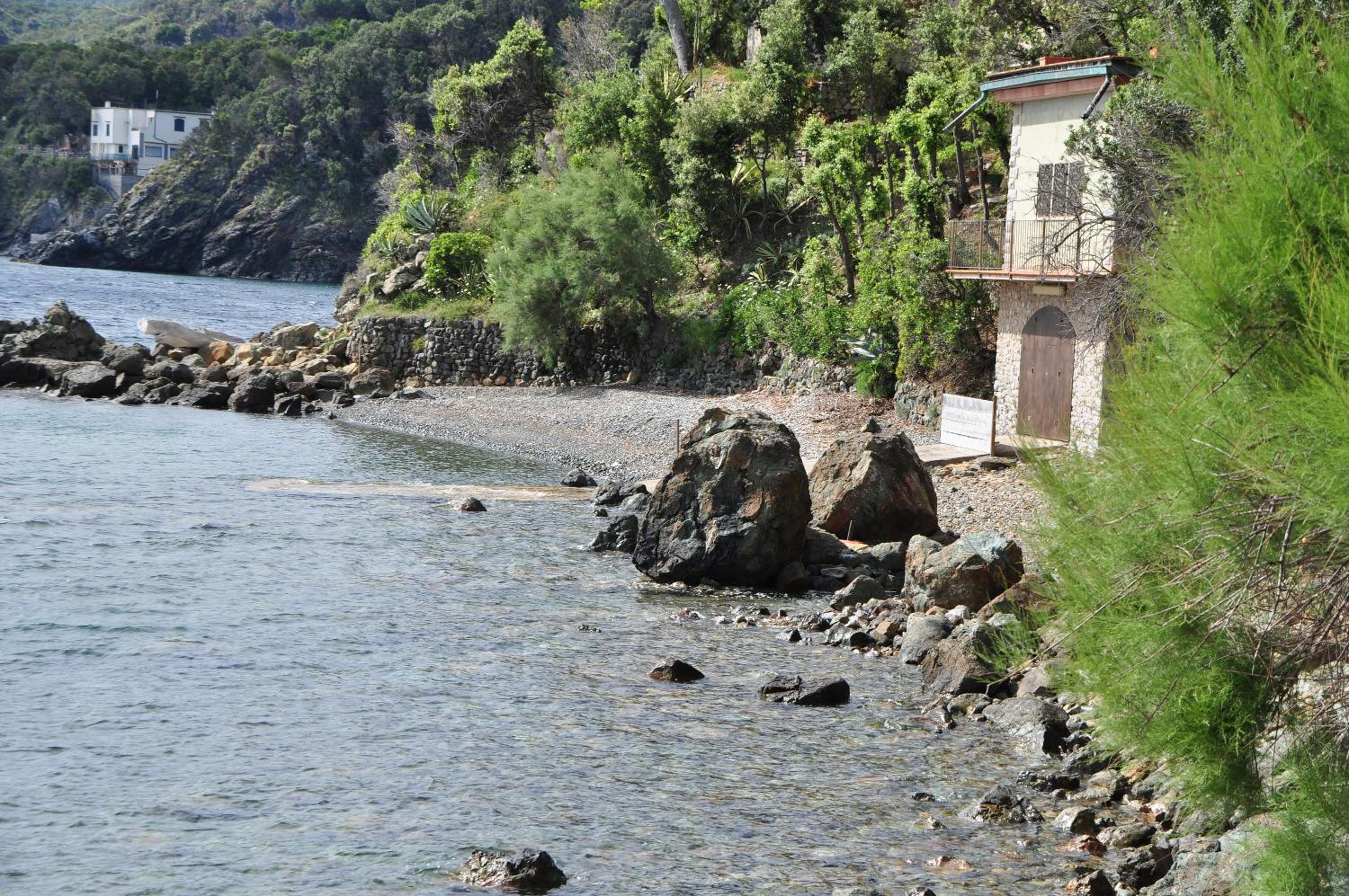 Studio Apartment with Sea View photo 2