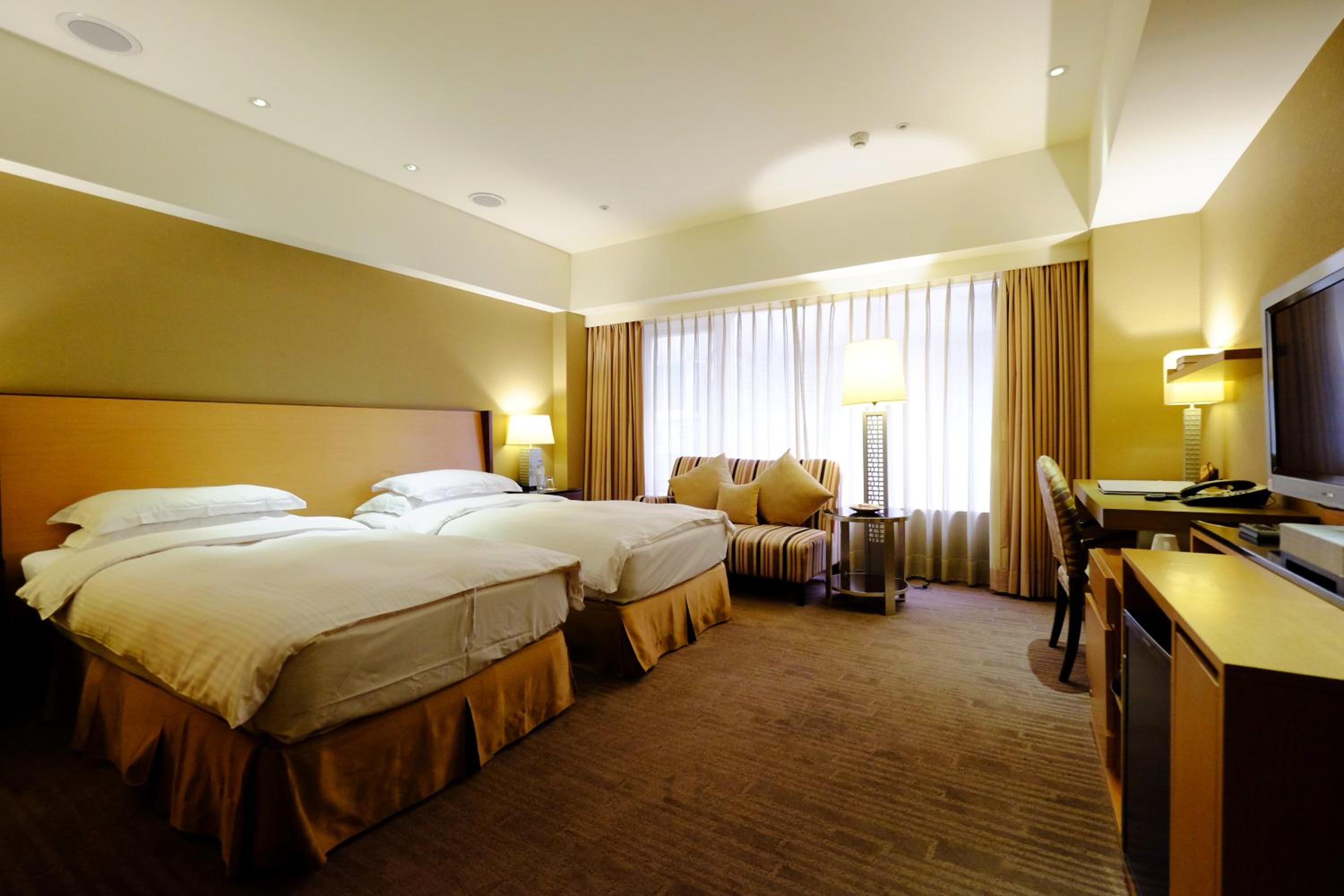 Superior Twin Room photo 3