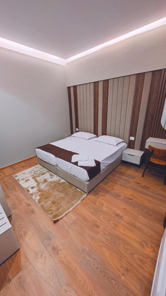 Large Double Room
