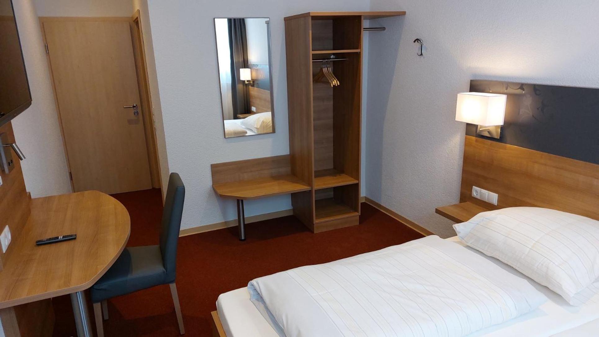 Standard Double Room - Photo 1