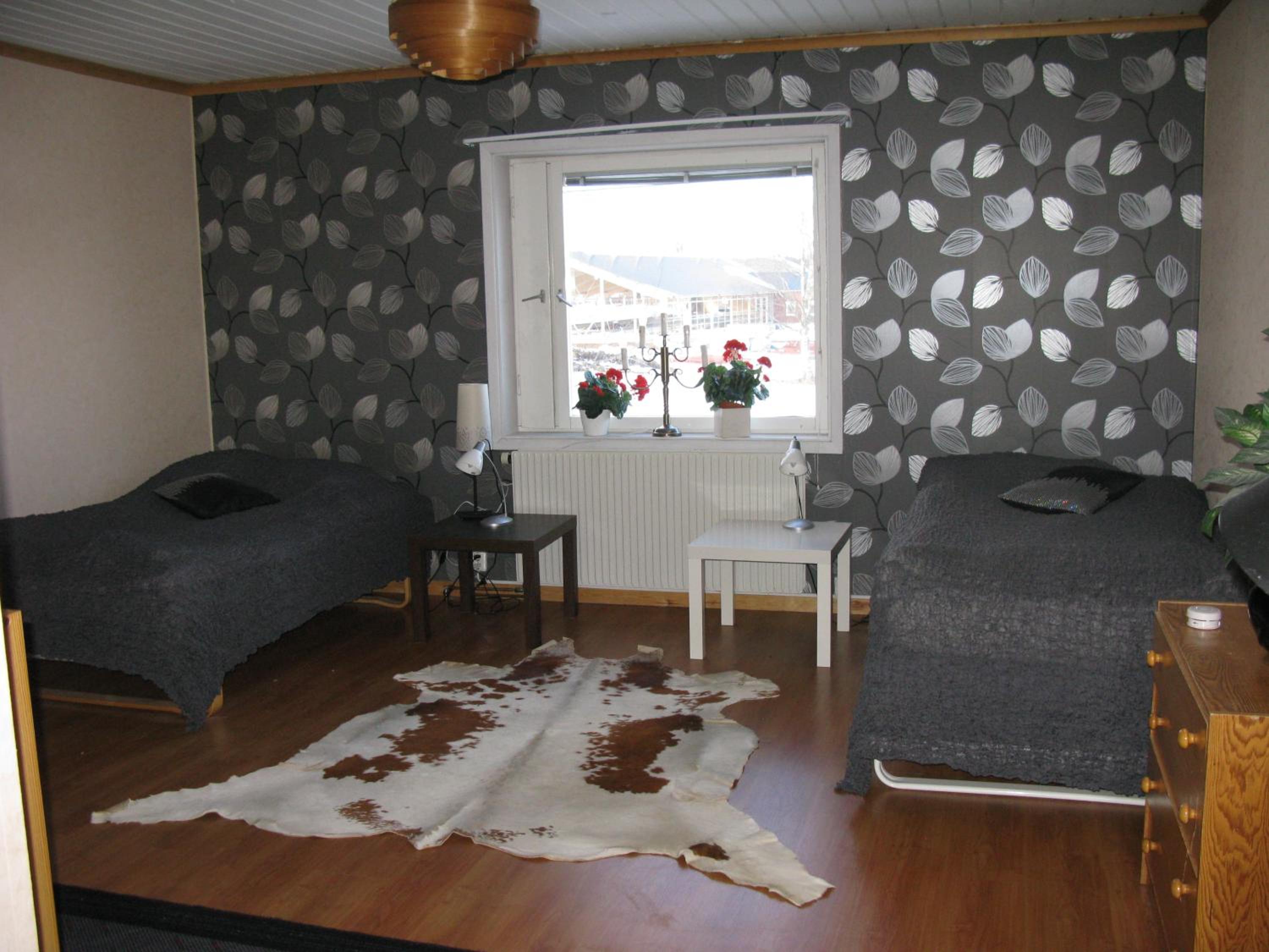 Four-Bedroom House photo 3