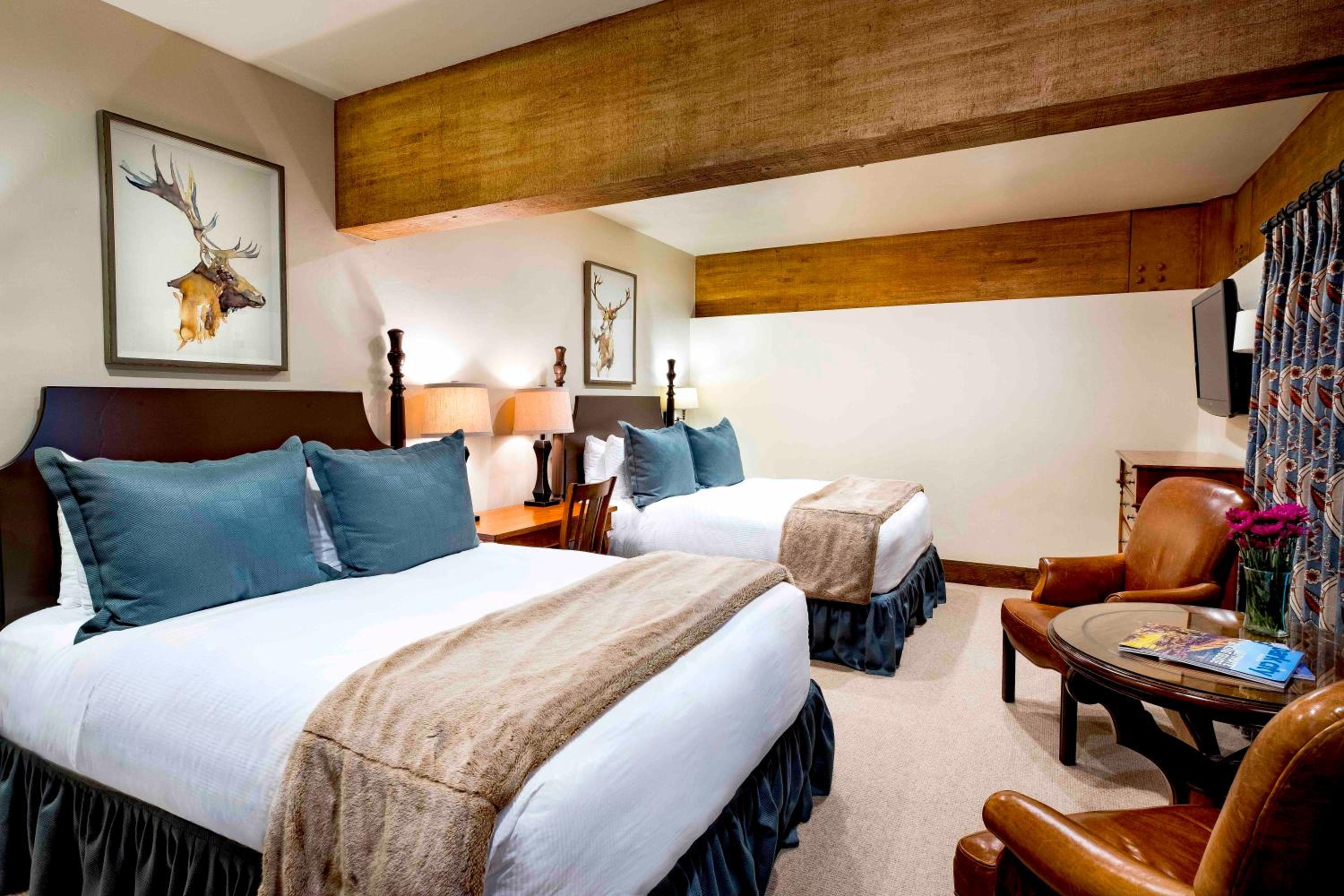 Deluxe Queen Room