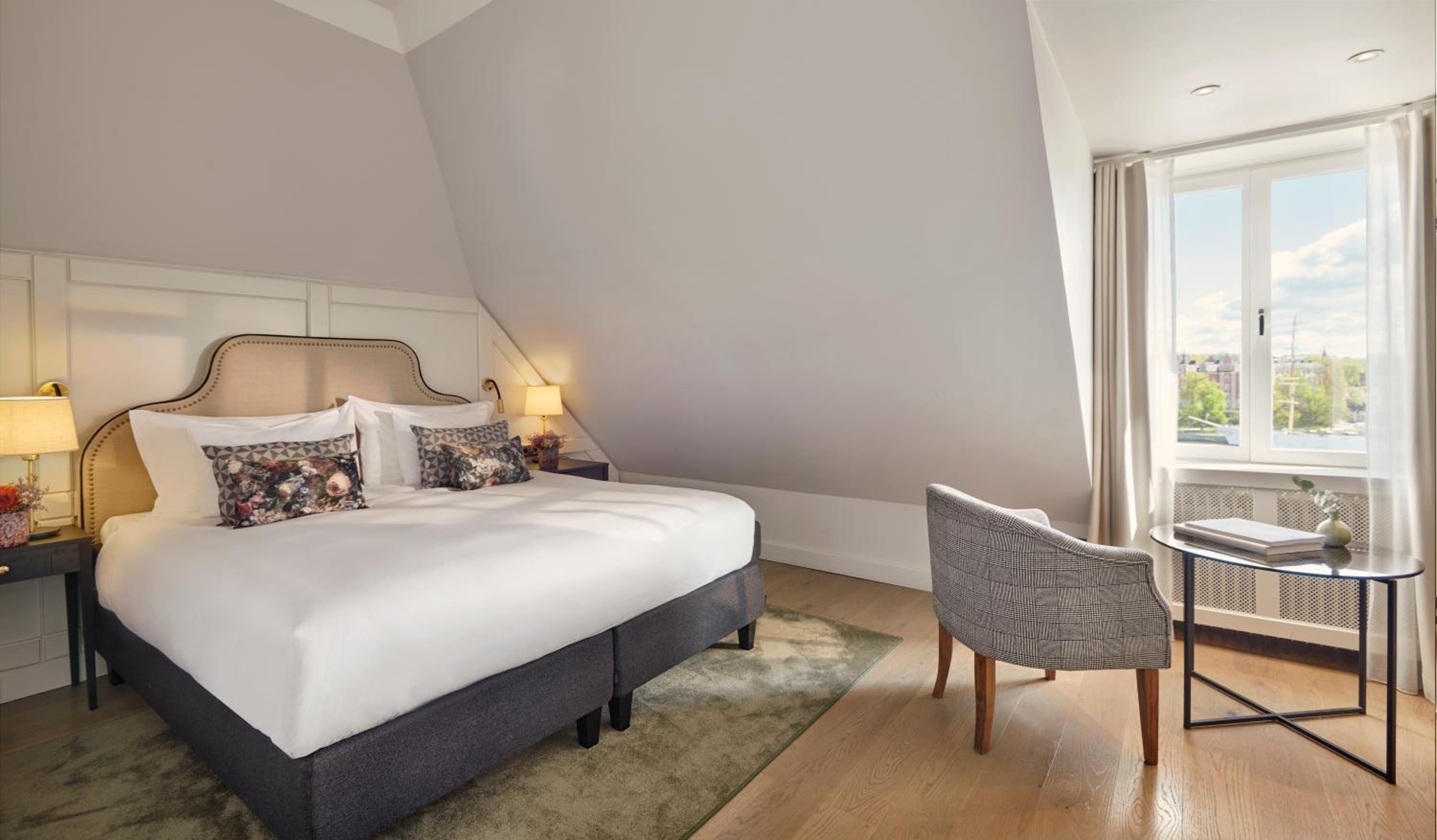 King Room with Sea View - Photo 2
