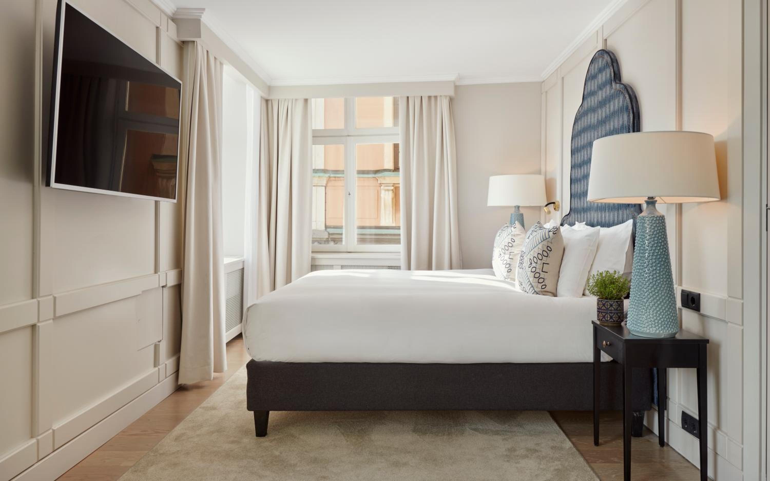 Stockholm Suite with Sea View - Photo 2