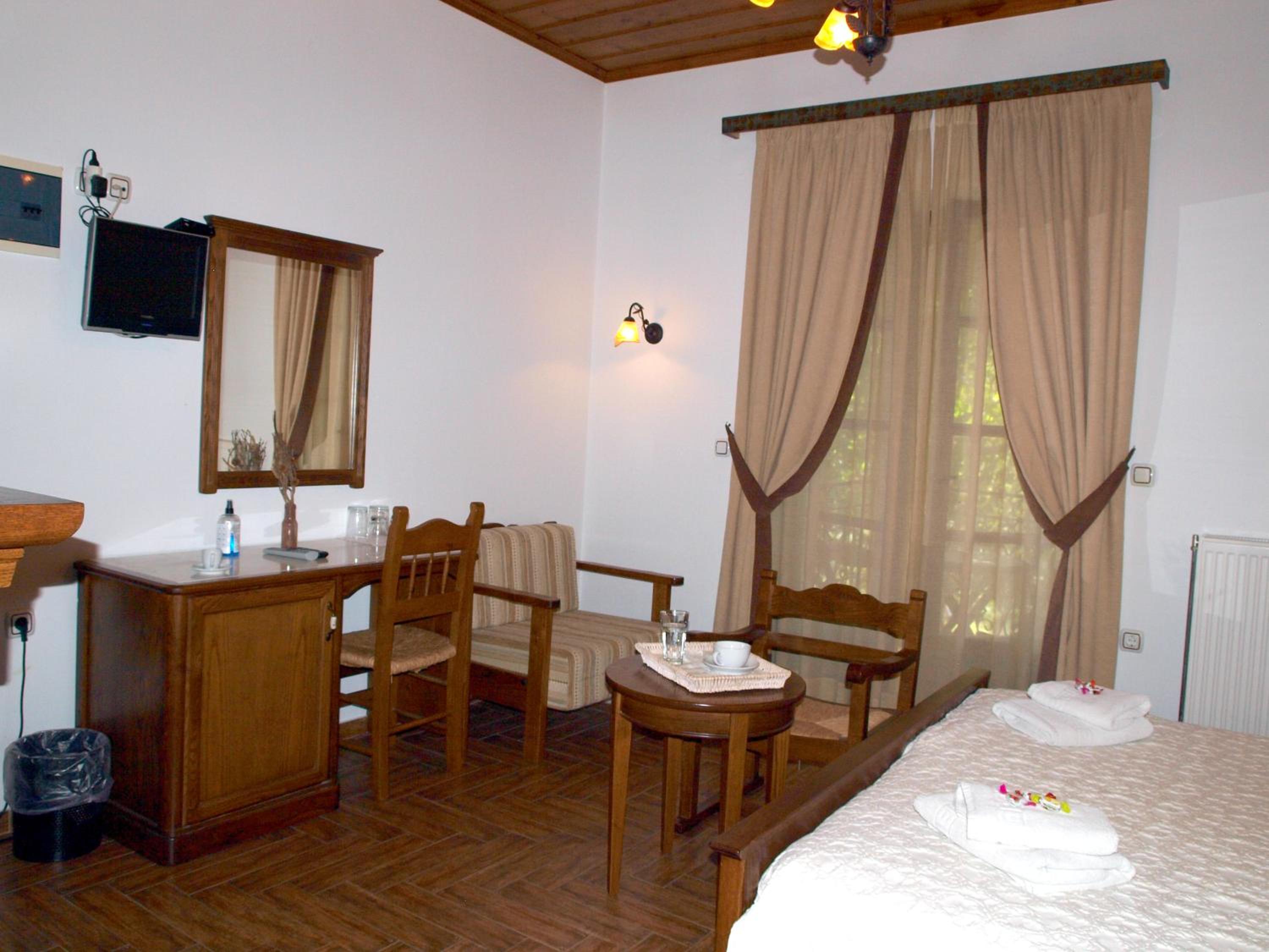 Deluxe Triple Room photo 3