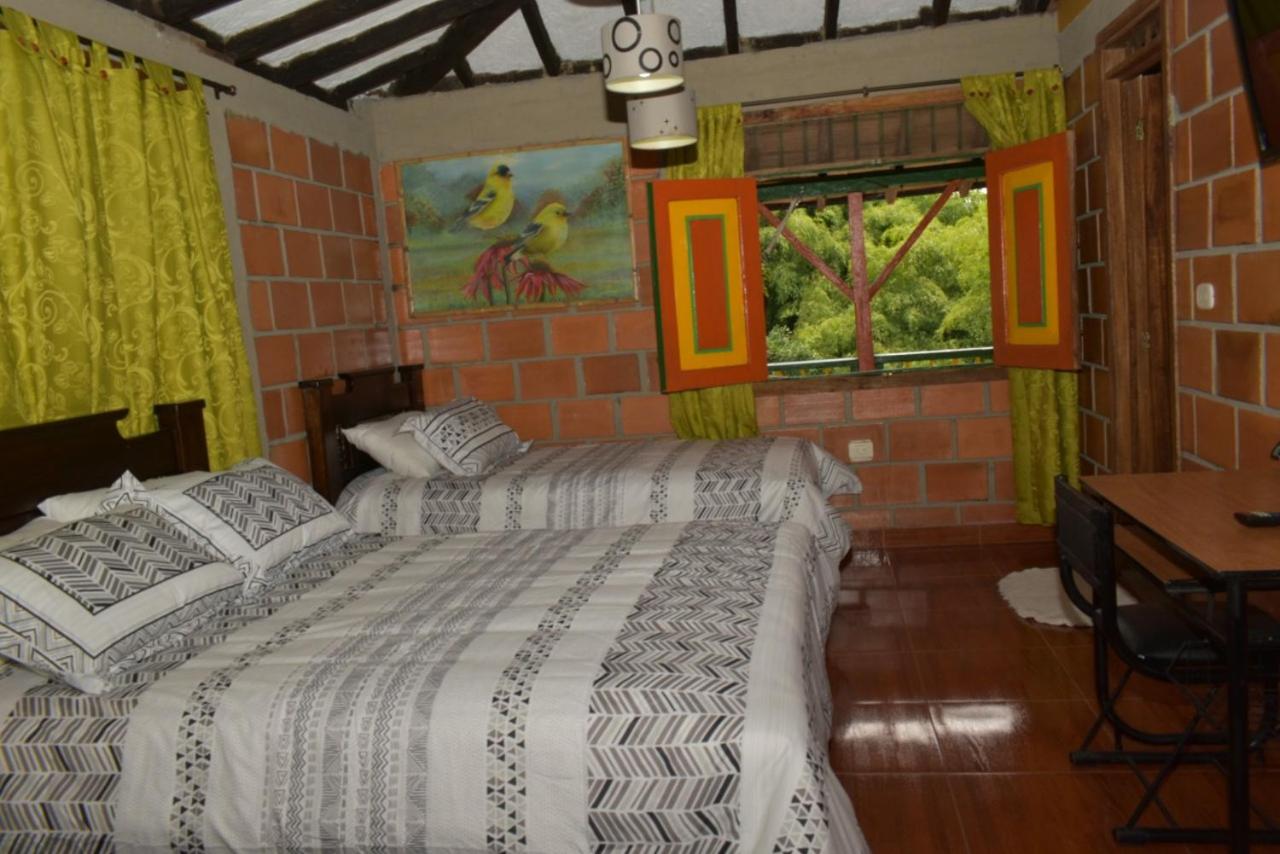 Quadruple Room with Private Bathroom photo 1
