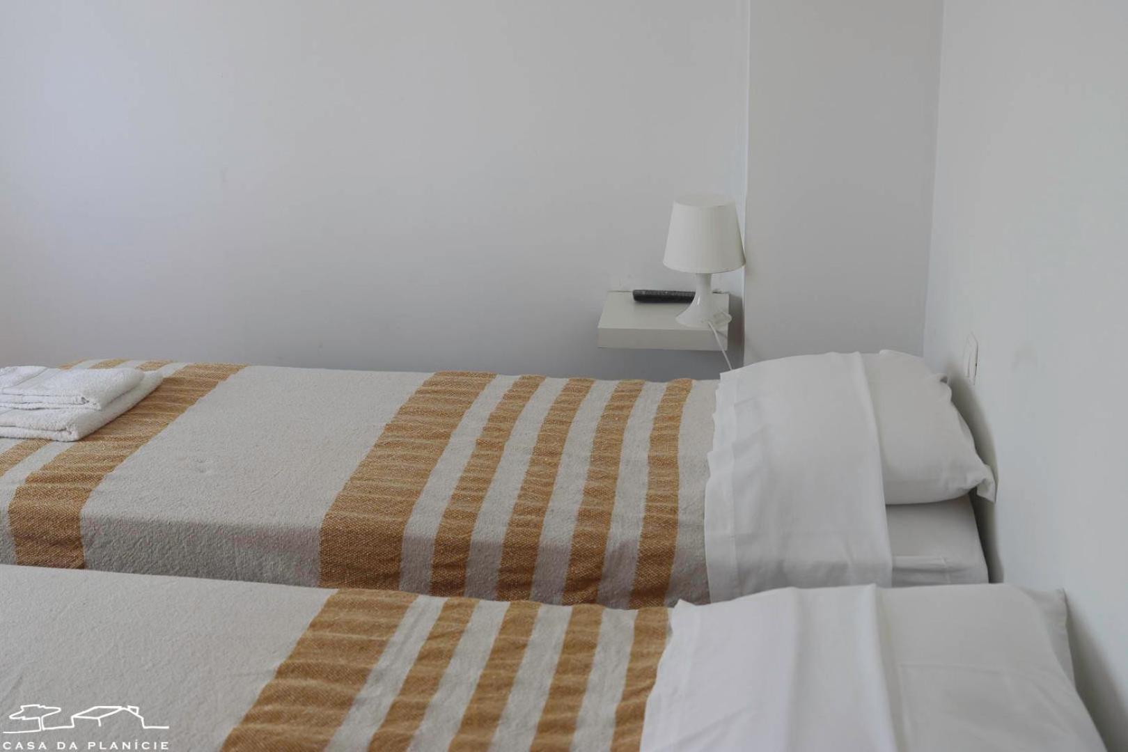 Small Double or Twin Room with Shared Bathroom photo 3