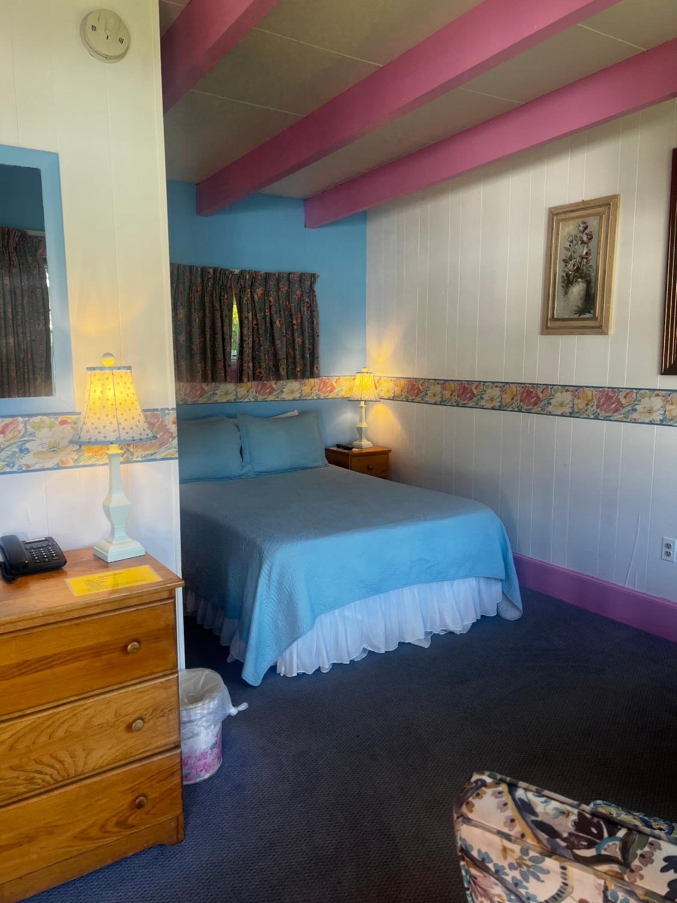 Economy Double or Twin Room photo 2