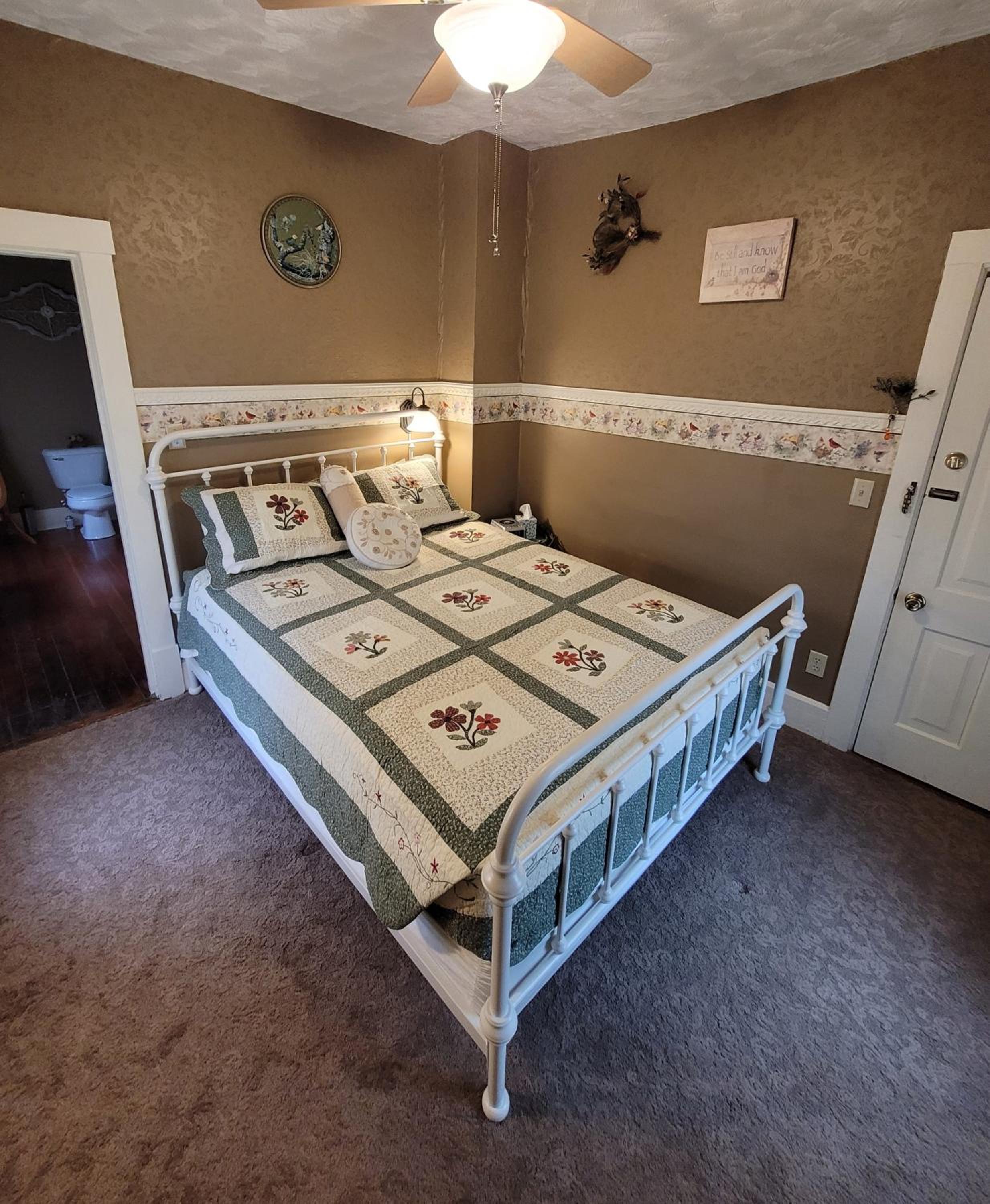 Queen Room