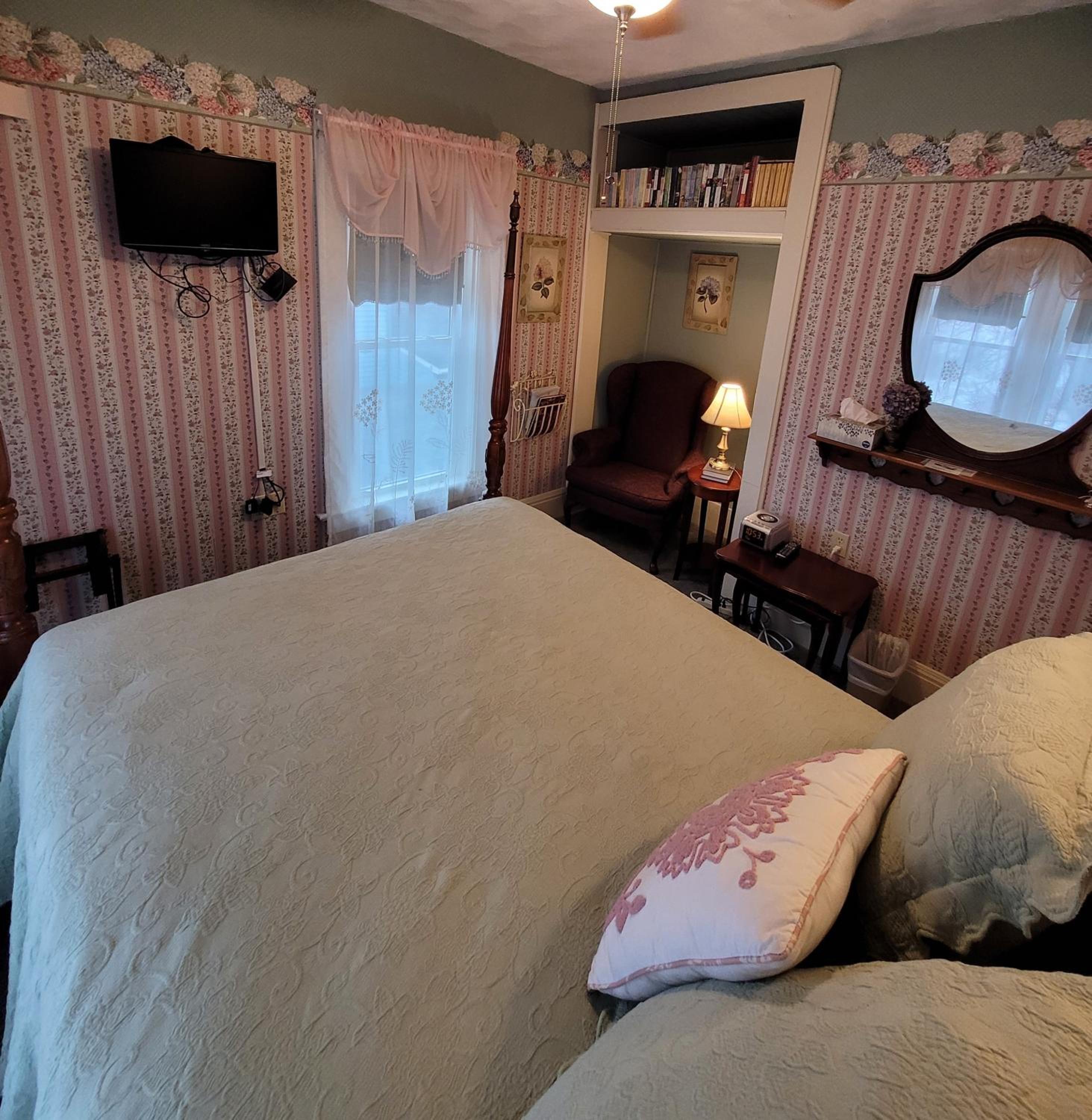 Queen Room
