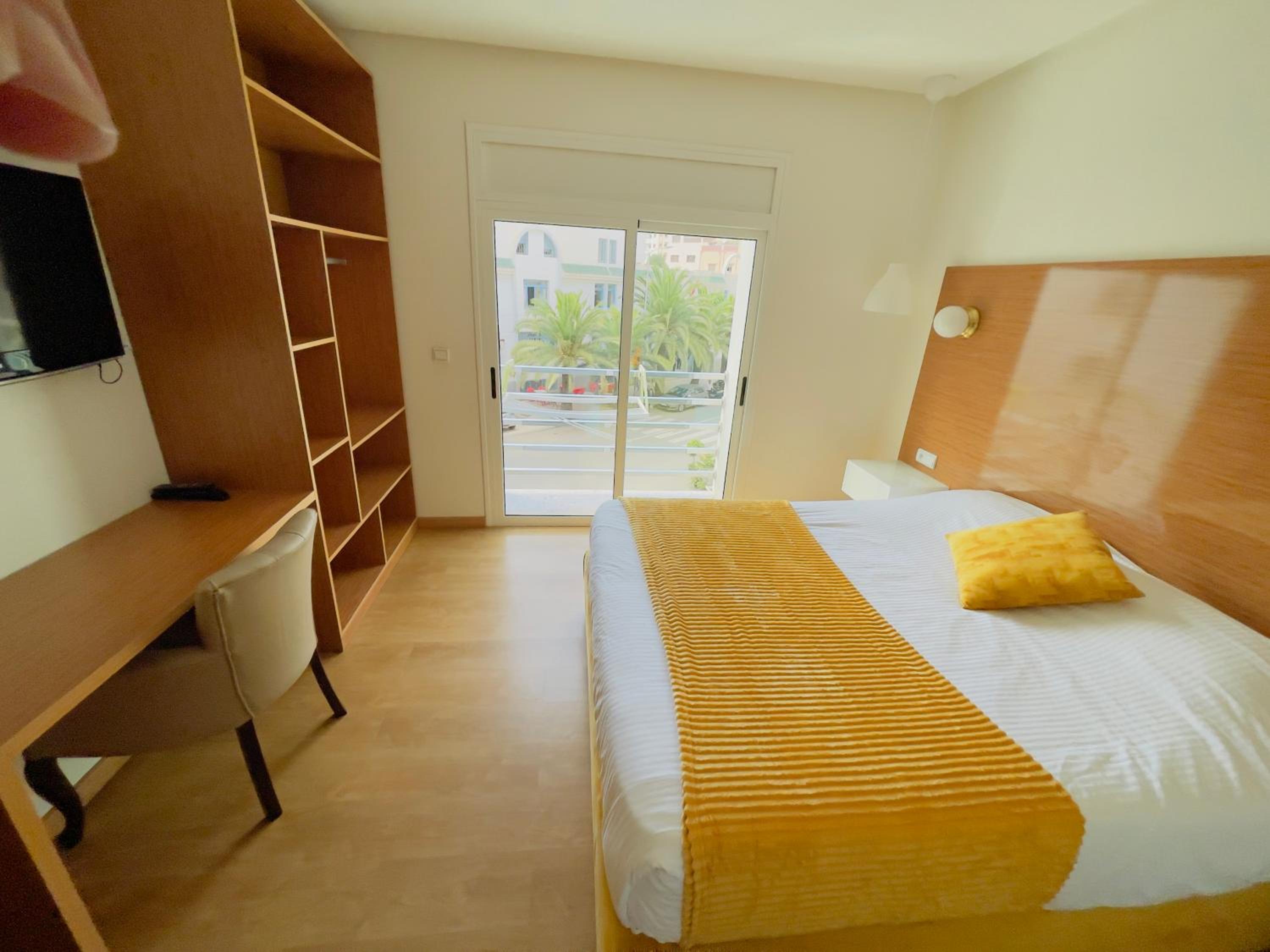 Two-Bedroom Apartment - Photo 2