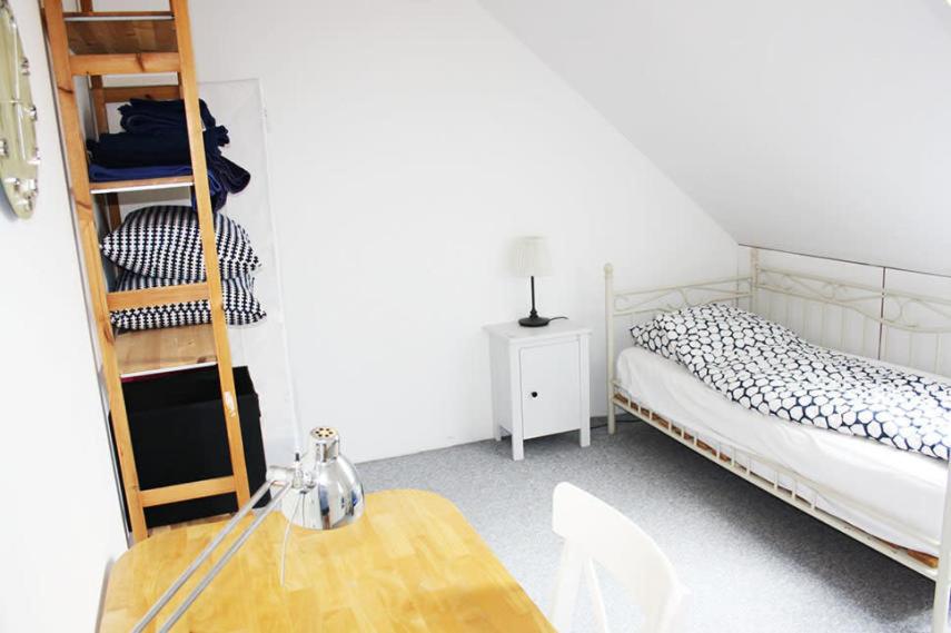 Small Double Or Twin Room photo 3