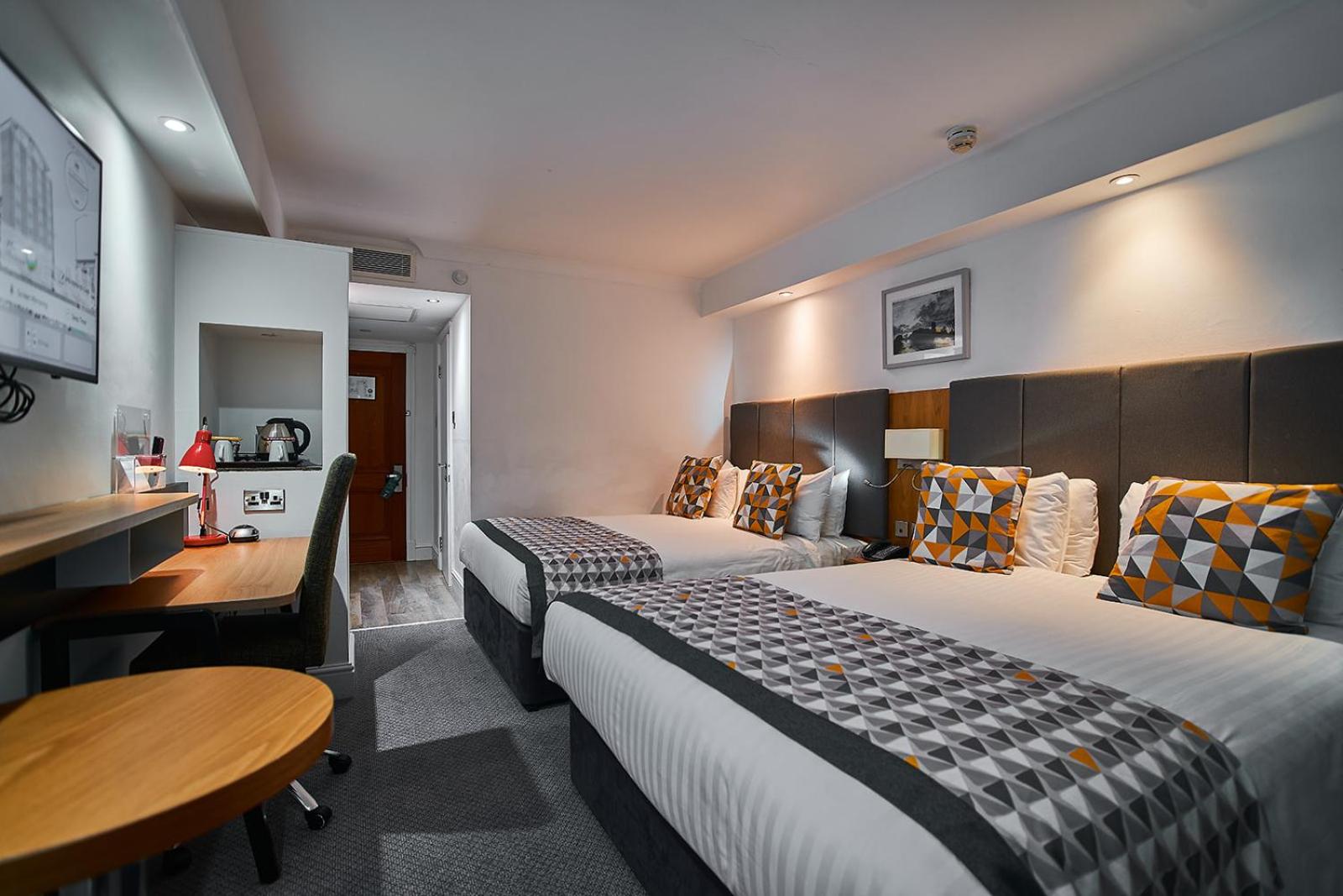 Standard Double Room with Two Double Beds - Photo 1