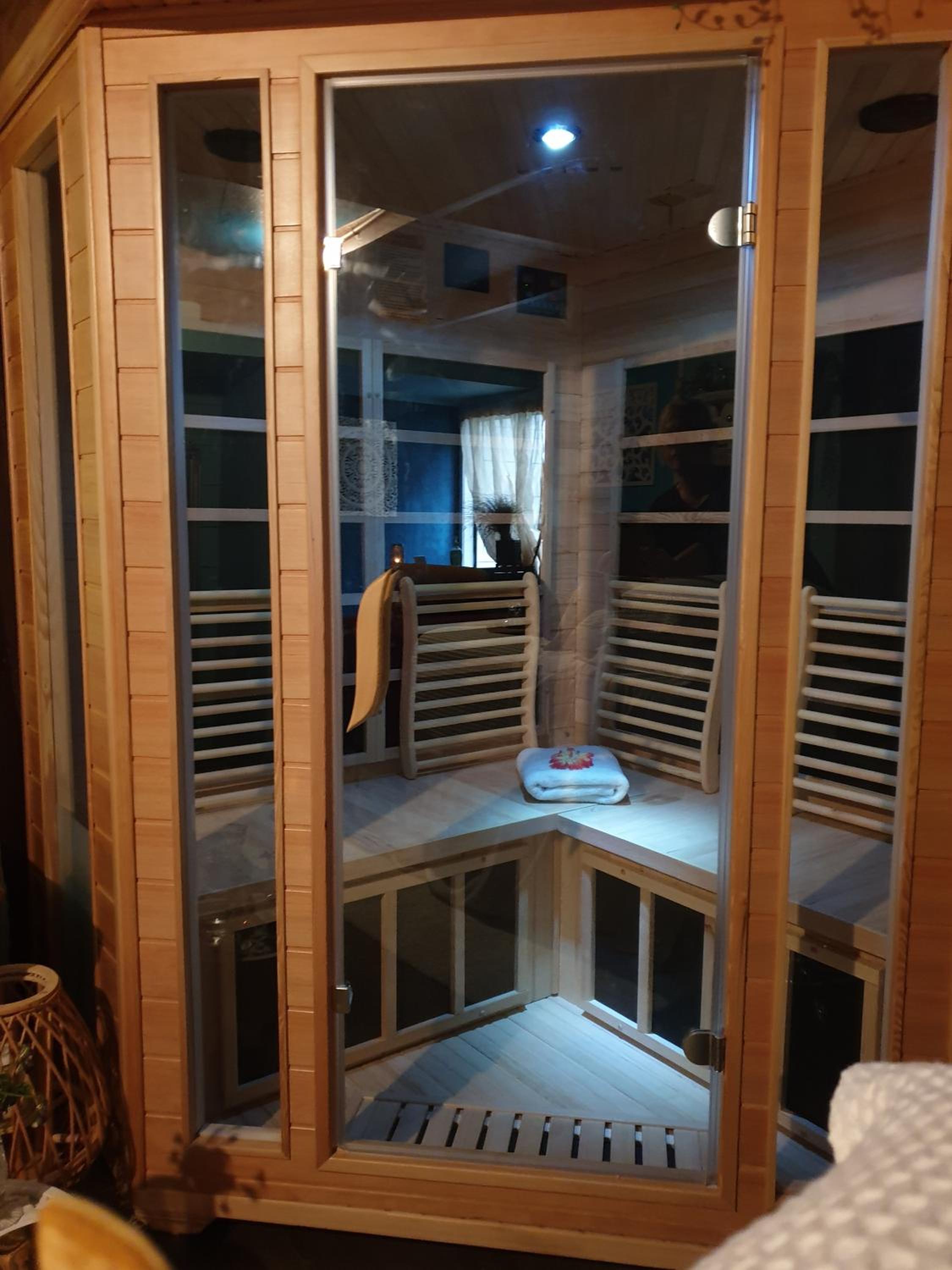 Double Room - Photo 10