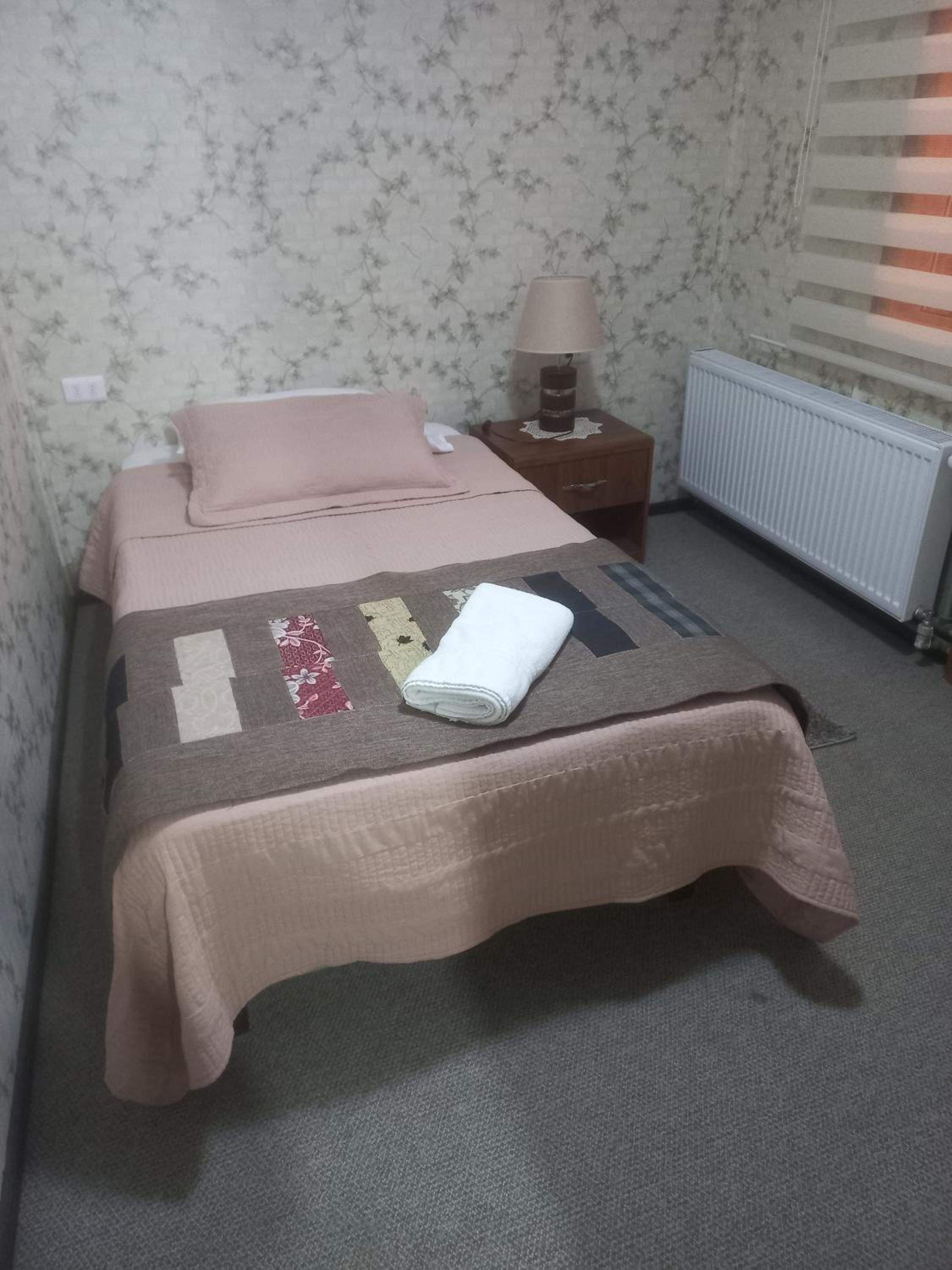 Single Room with Private Bathroom photo 1