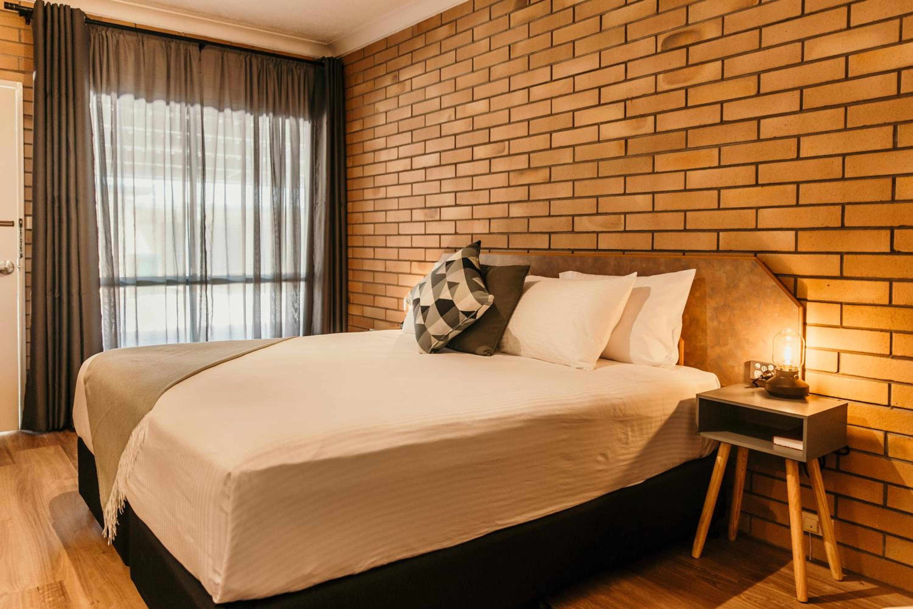 King Room (No Pets) - Photo 24