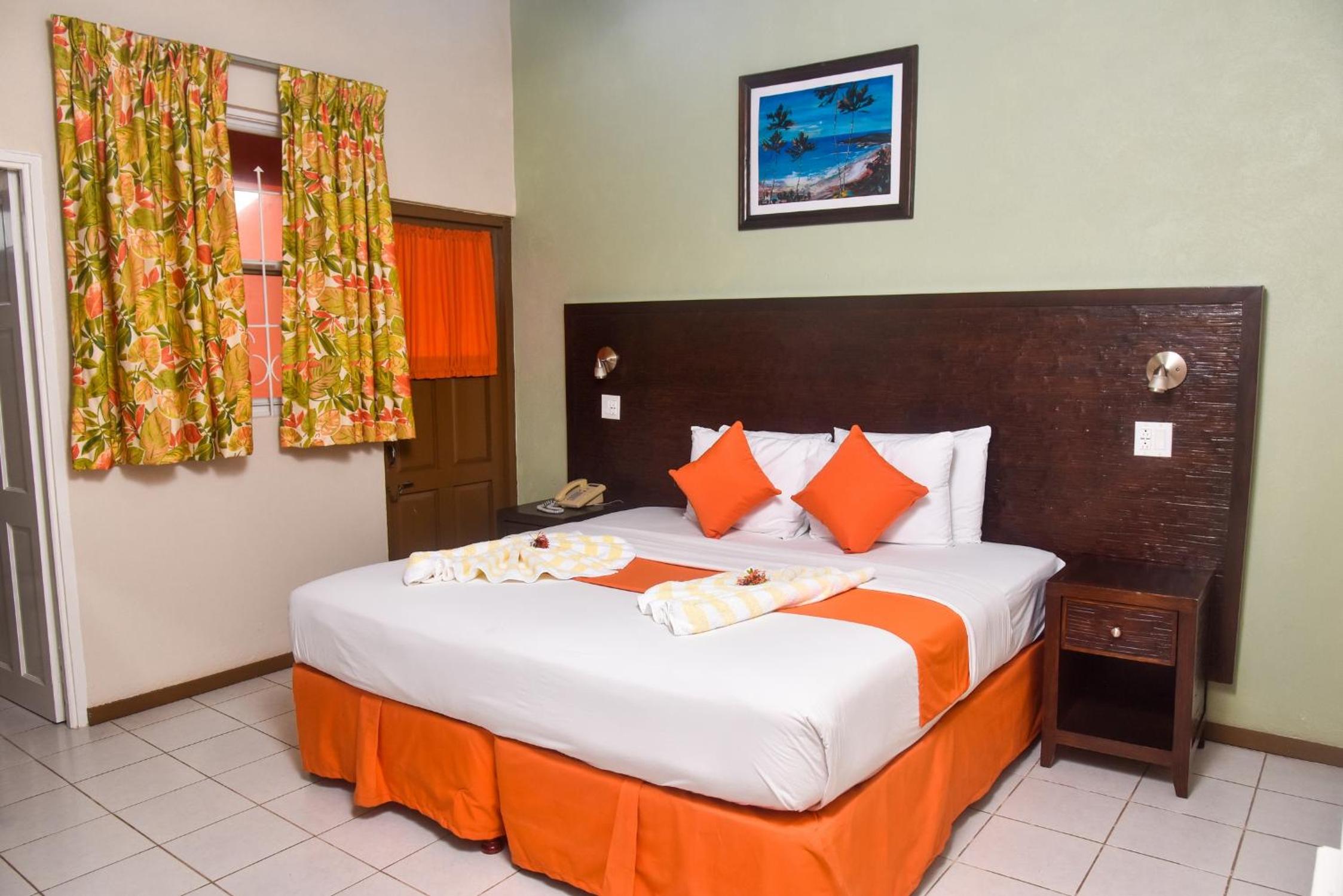 King Room With Pool View