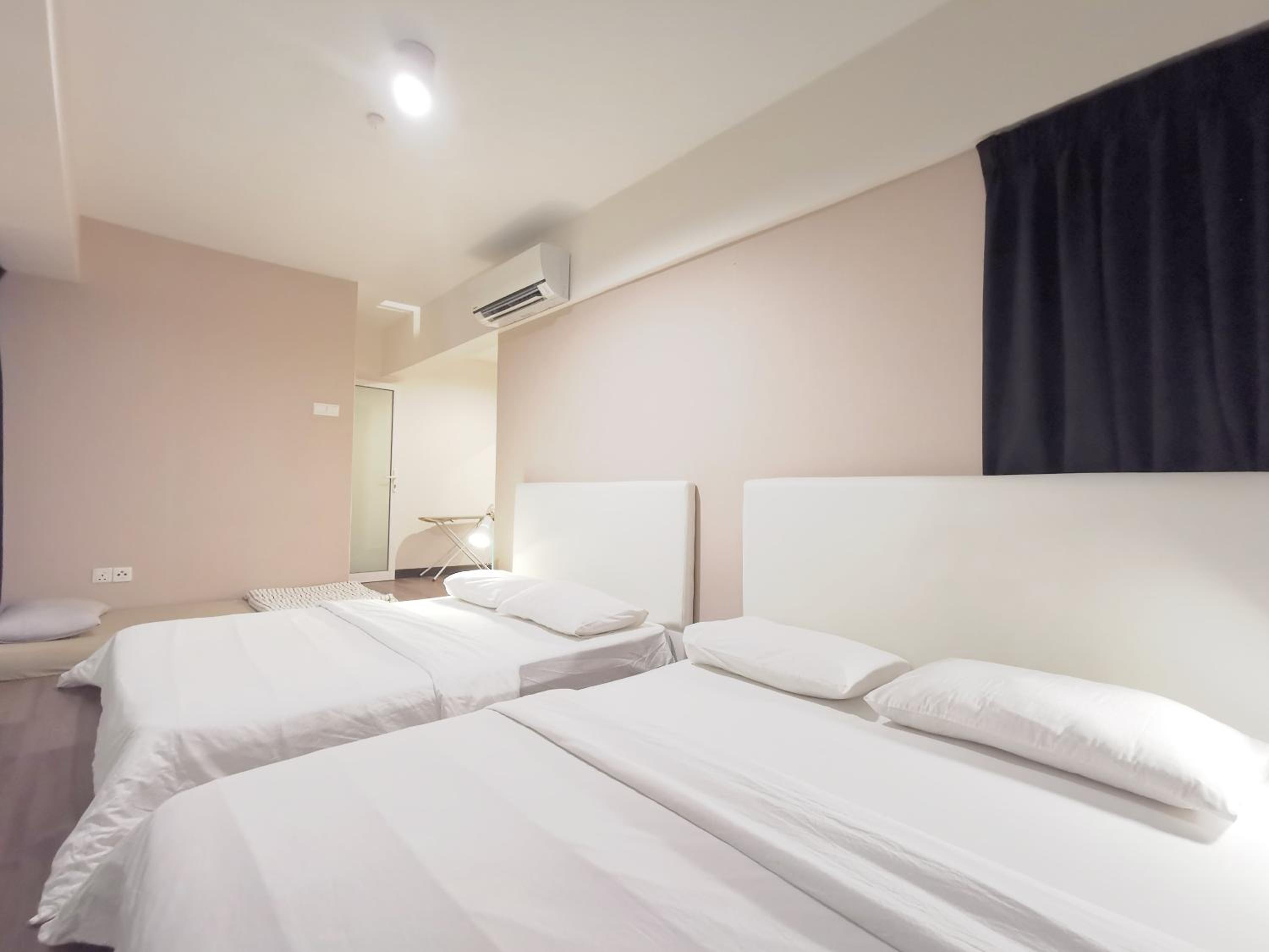 Two-Bedroom Apartment - Photo 35