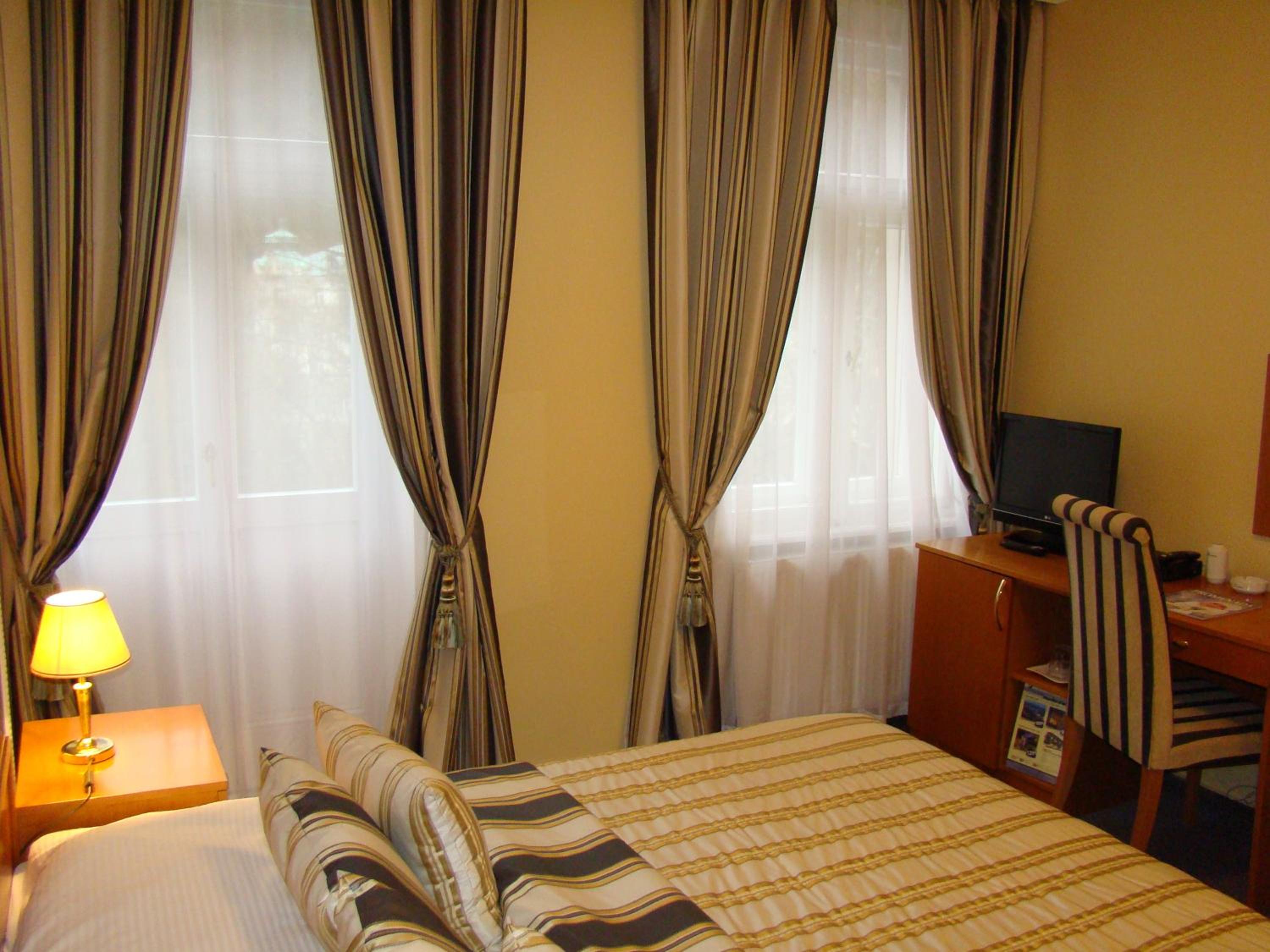 Standard Room - Photo 1