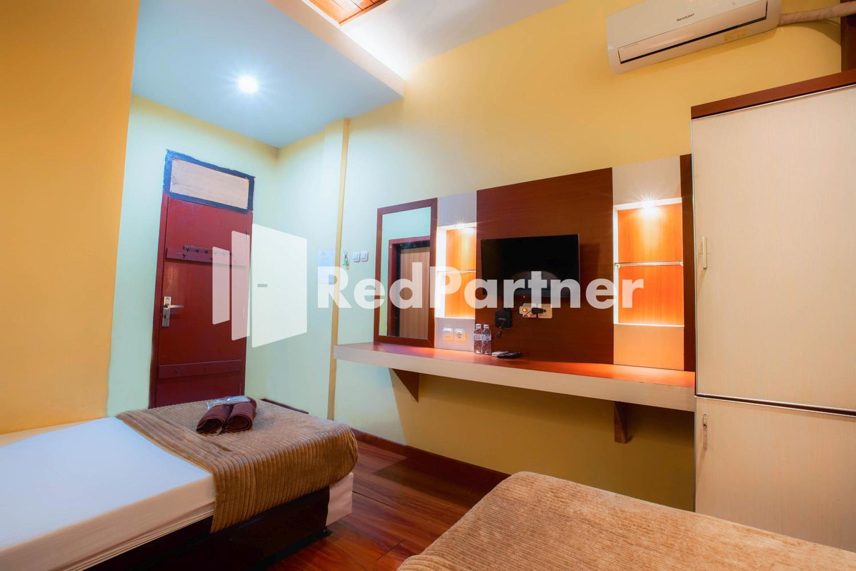 Twin Room - Photo 6