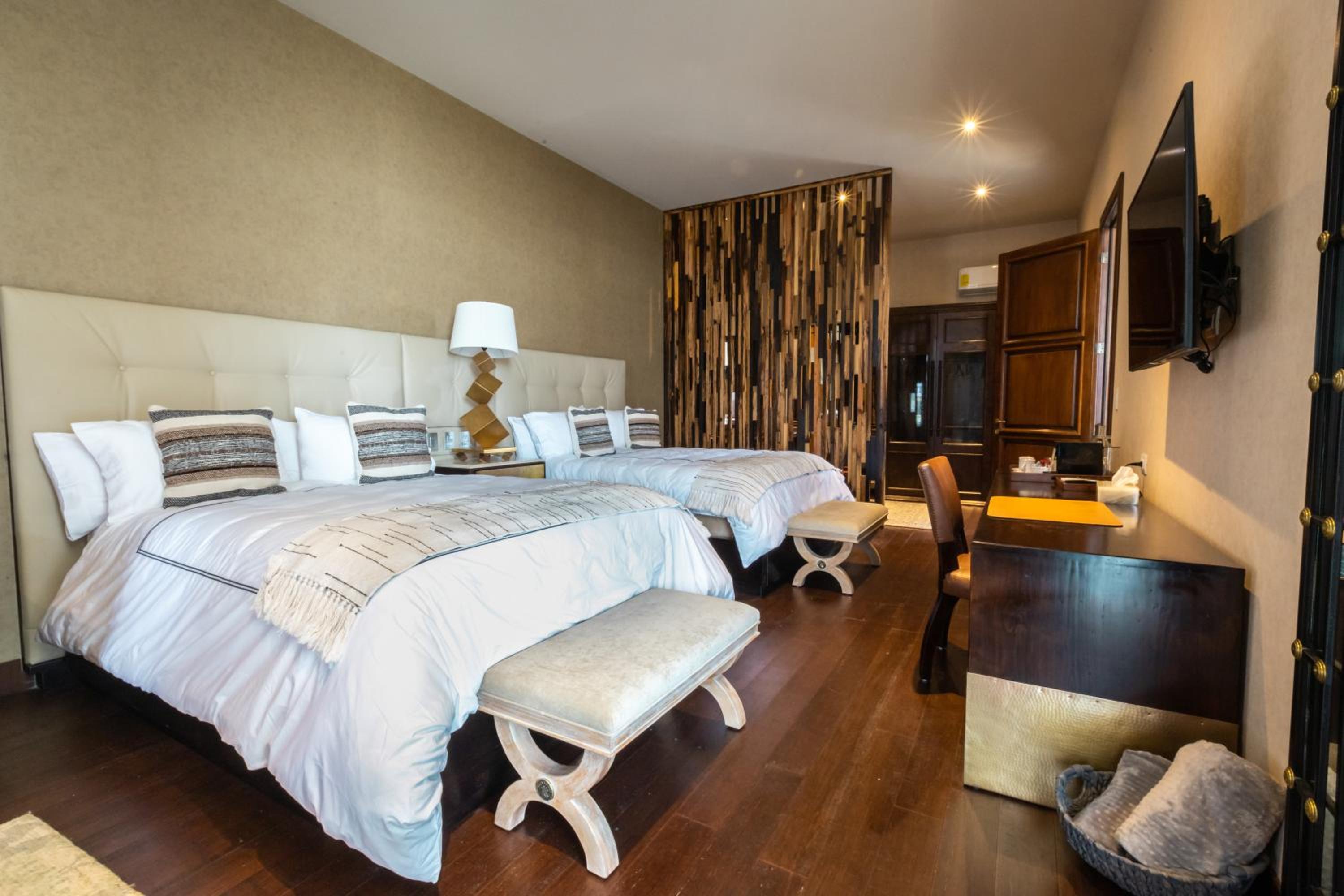 Family Suite - Photo 8