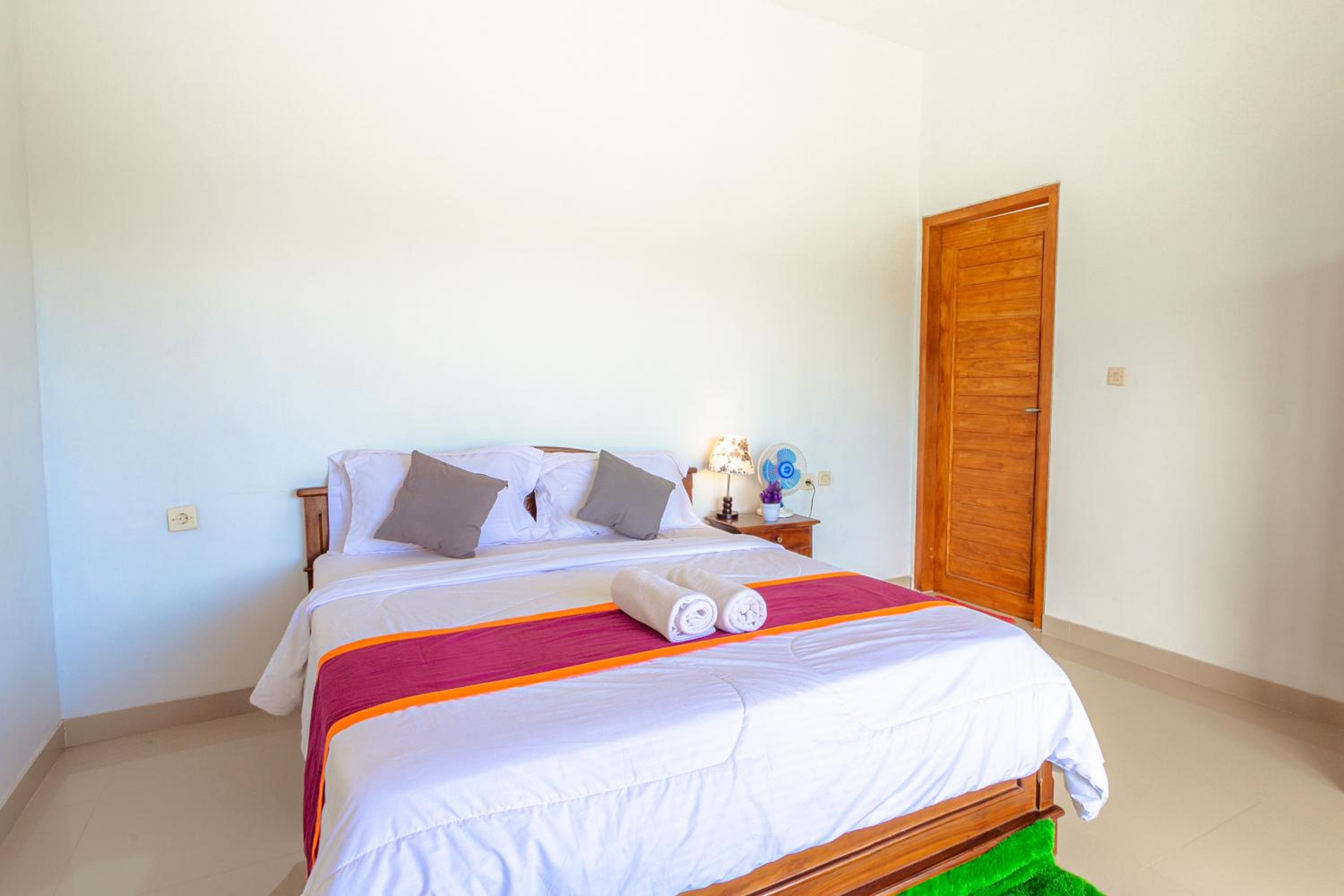 Deluxe Double Room - Photo 13
