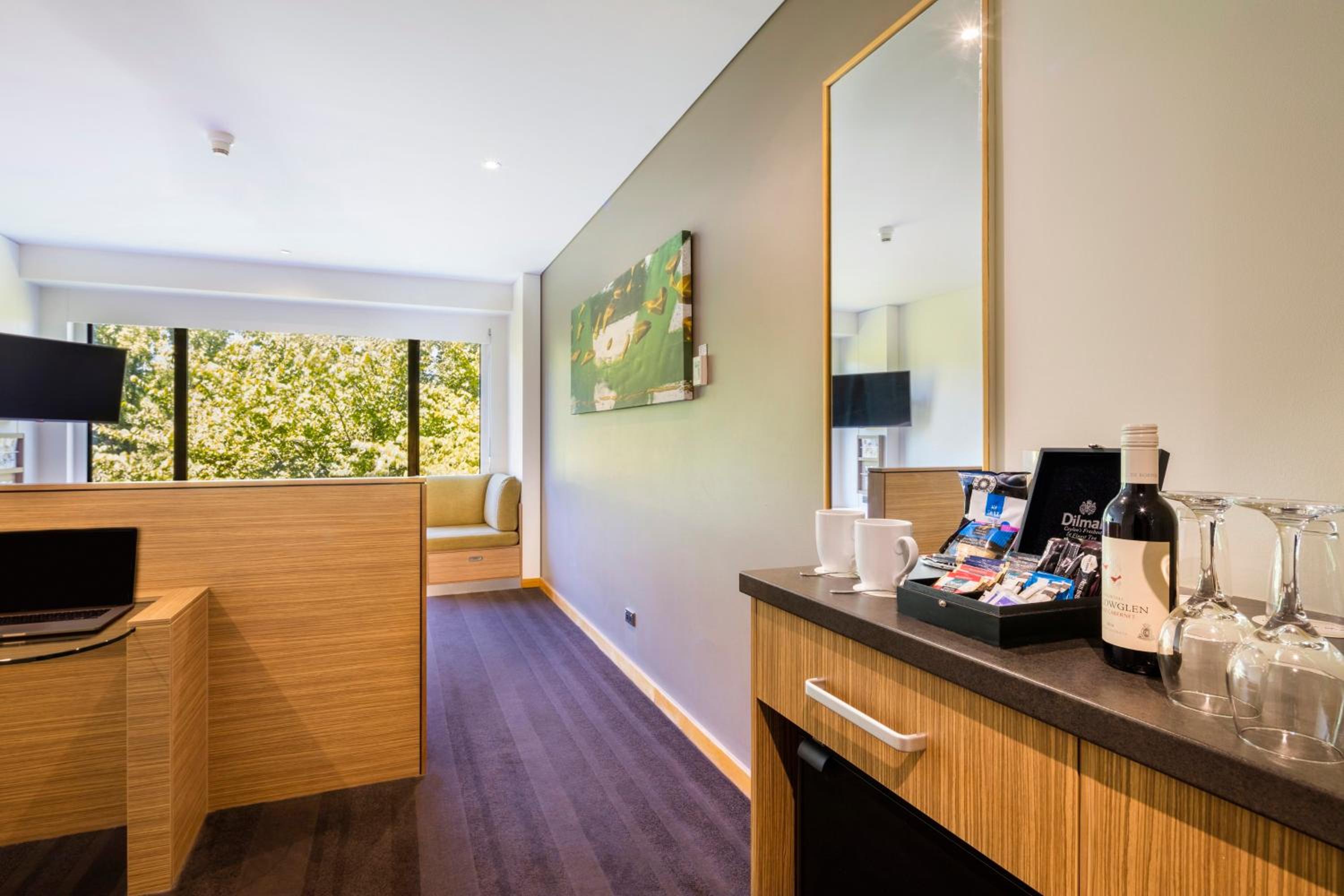 King Room with Park View - Photo 6