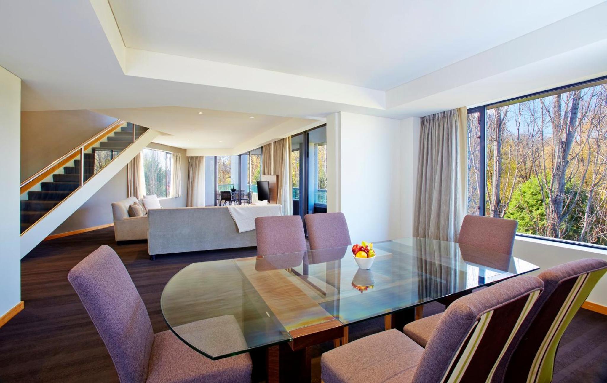 King Presidential Suite - Garden View