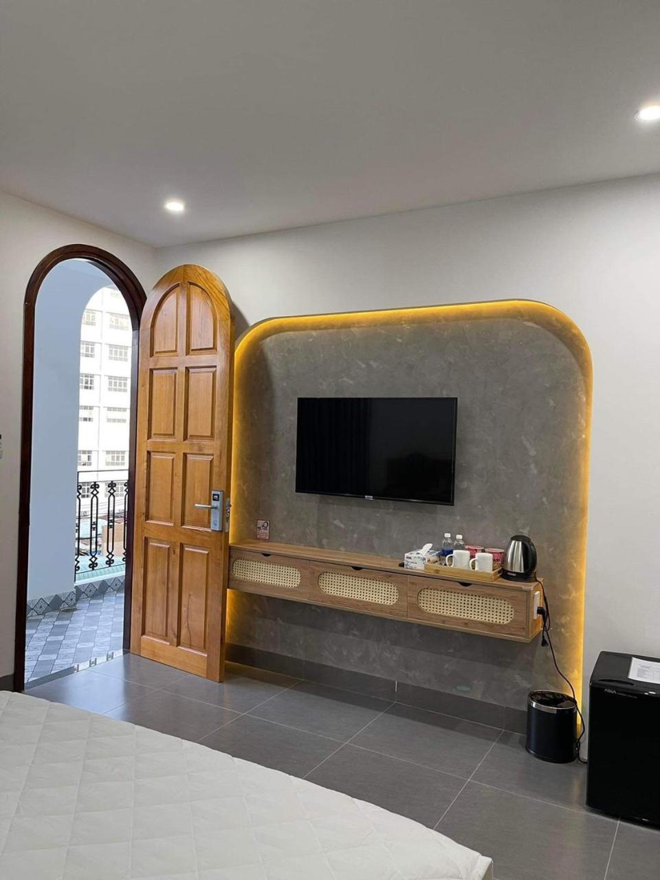 King Room with Balcony photo 1