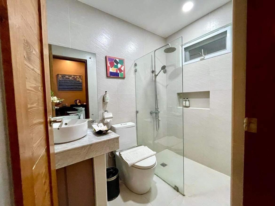 Deluxe Triple Room - Photo 8