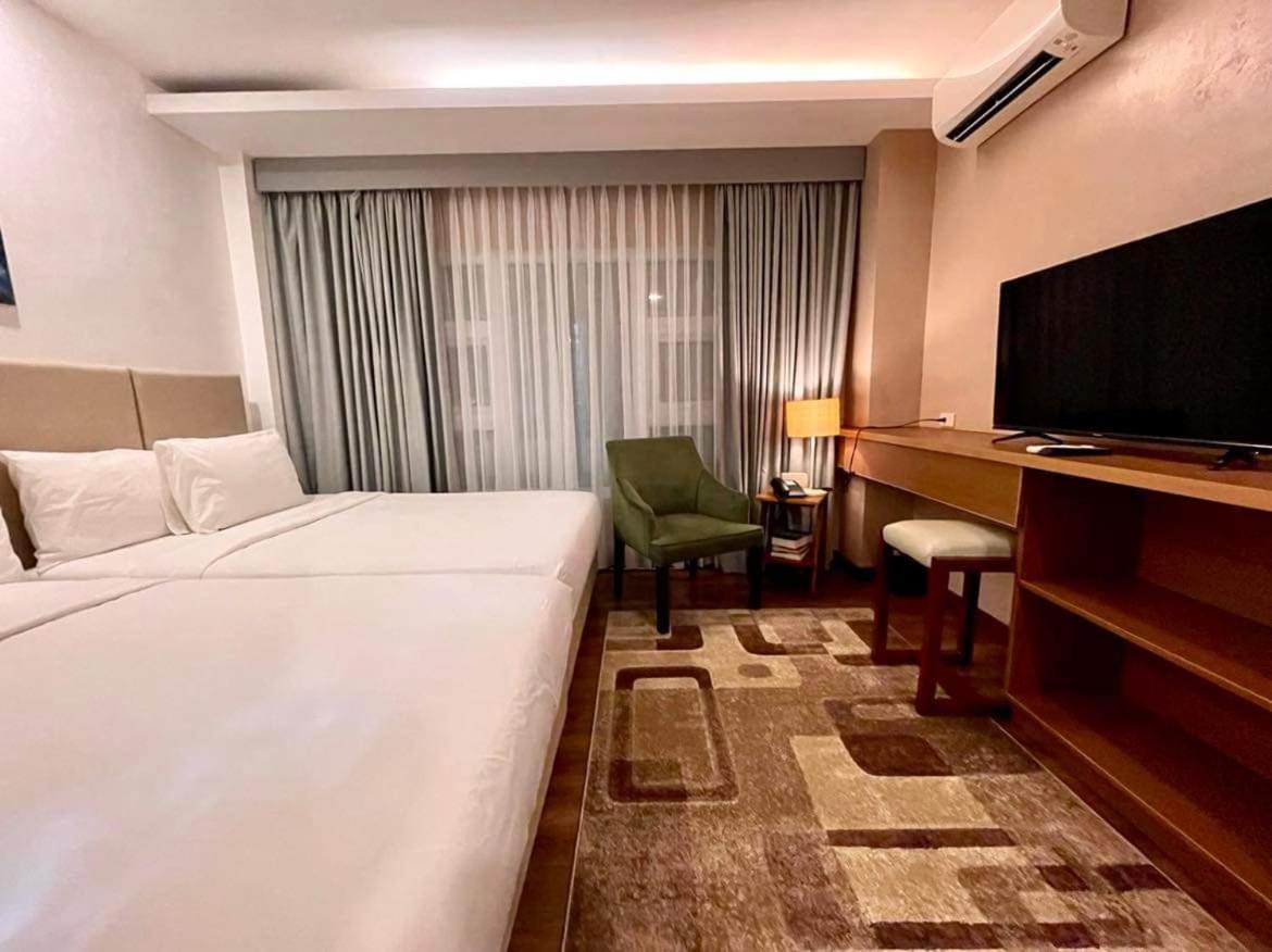 Deluxe Quadruple Room - Photo 4