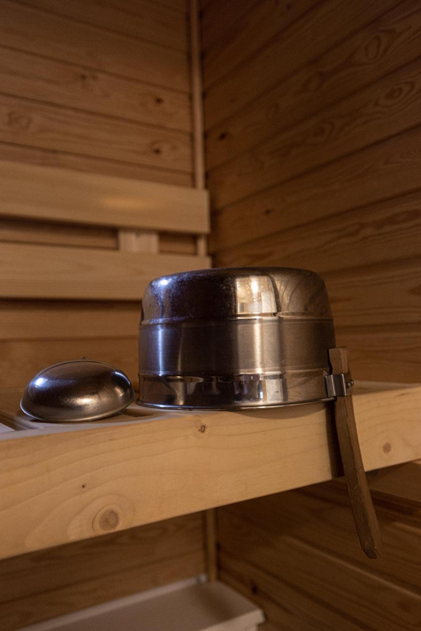 One-Bedroom Cottage with Sauna - Photo 12