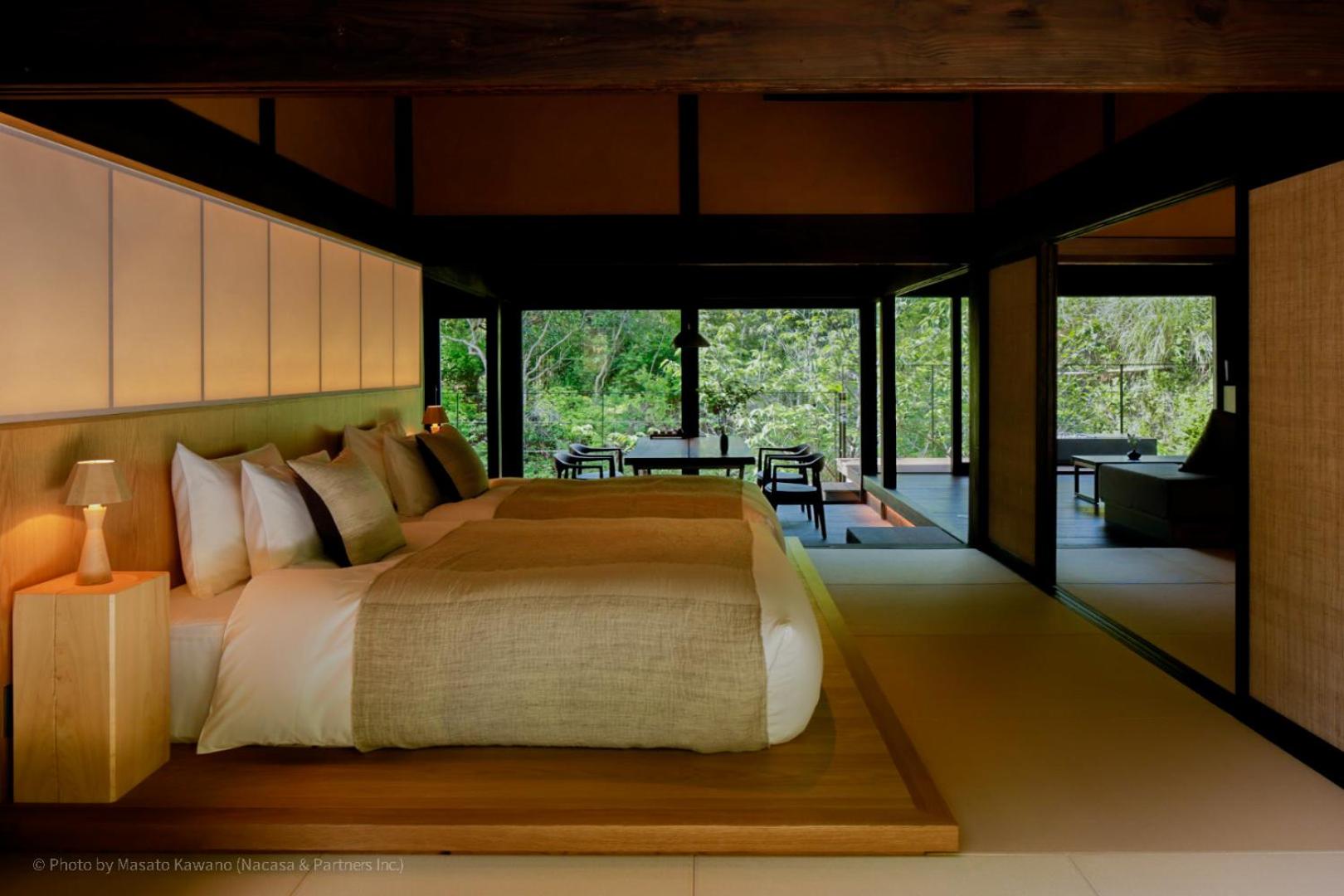 Suite with Mountain View - Photo 13