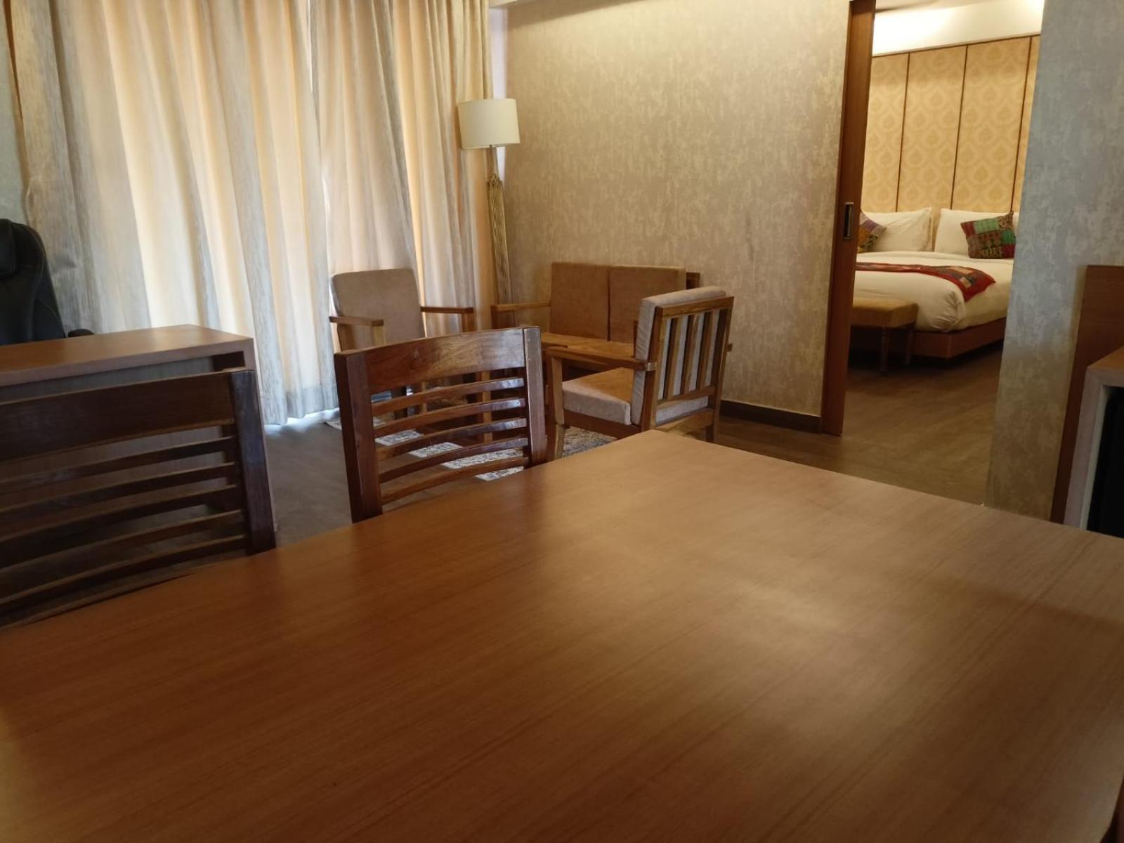 Maharaja Suites with Living Room & Balcony Sit-out - Photo 3