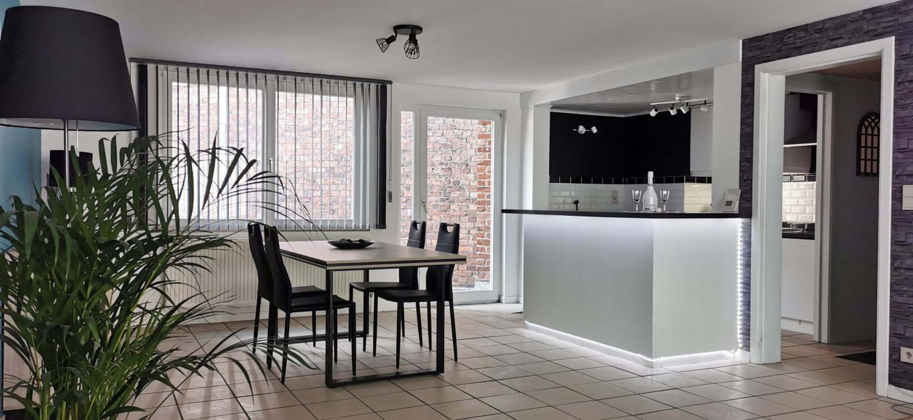 Two-Bedroom Apartment - Photo 29