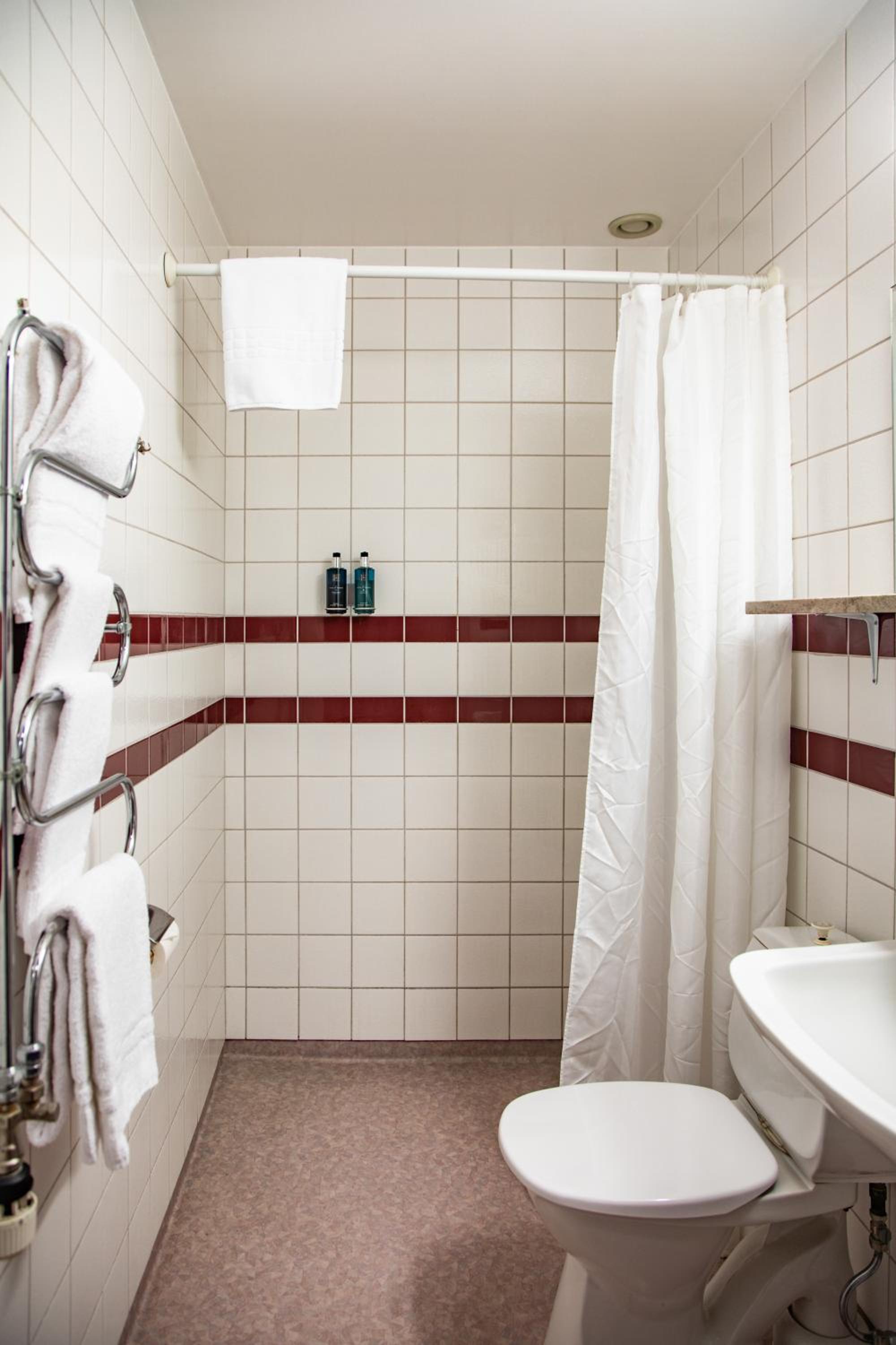Double or Twin Room  - Photo 10
