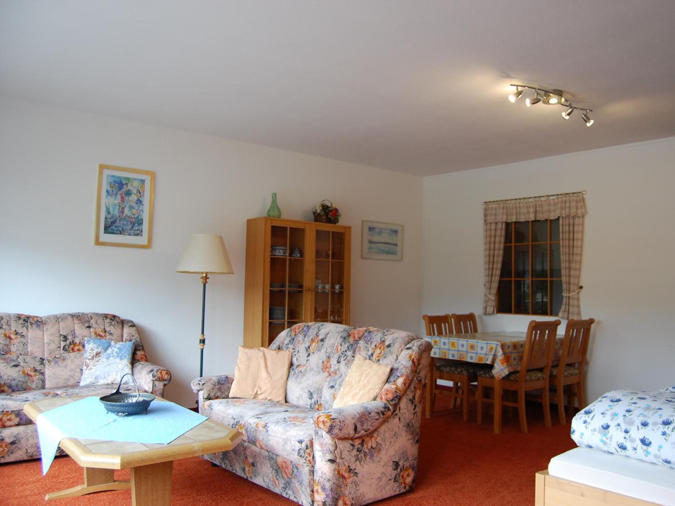 One-Bedroom Apartment photo 3