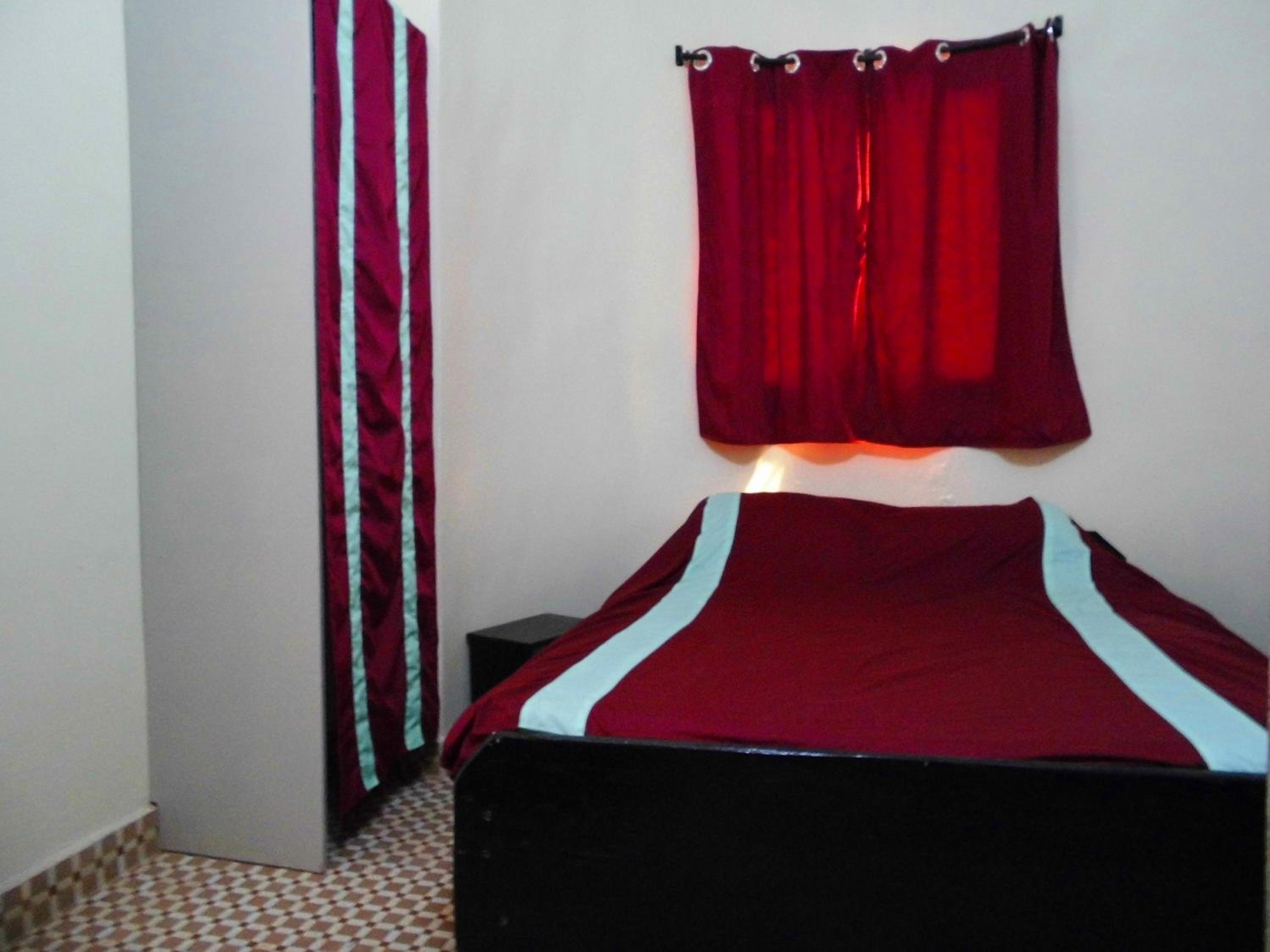 Single Room photo 3