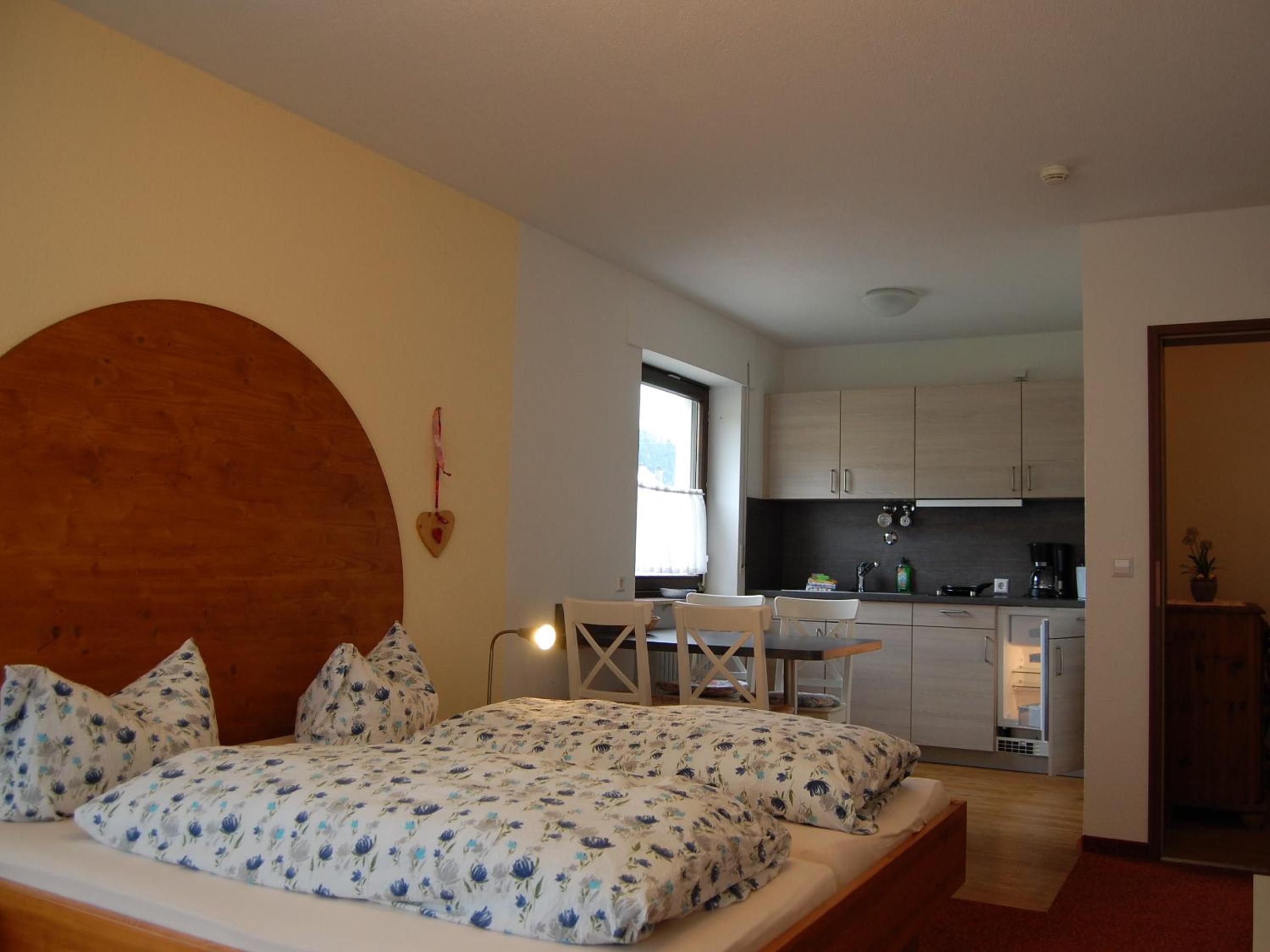 One-Bedroom Apartment photo 2