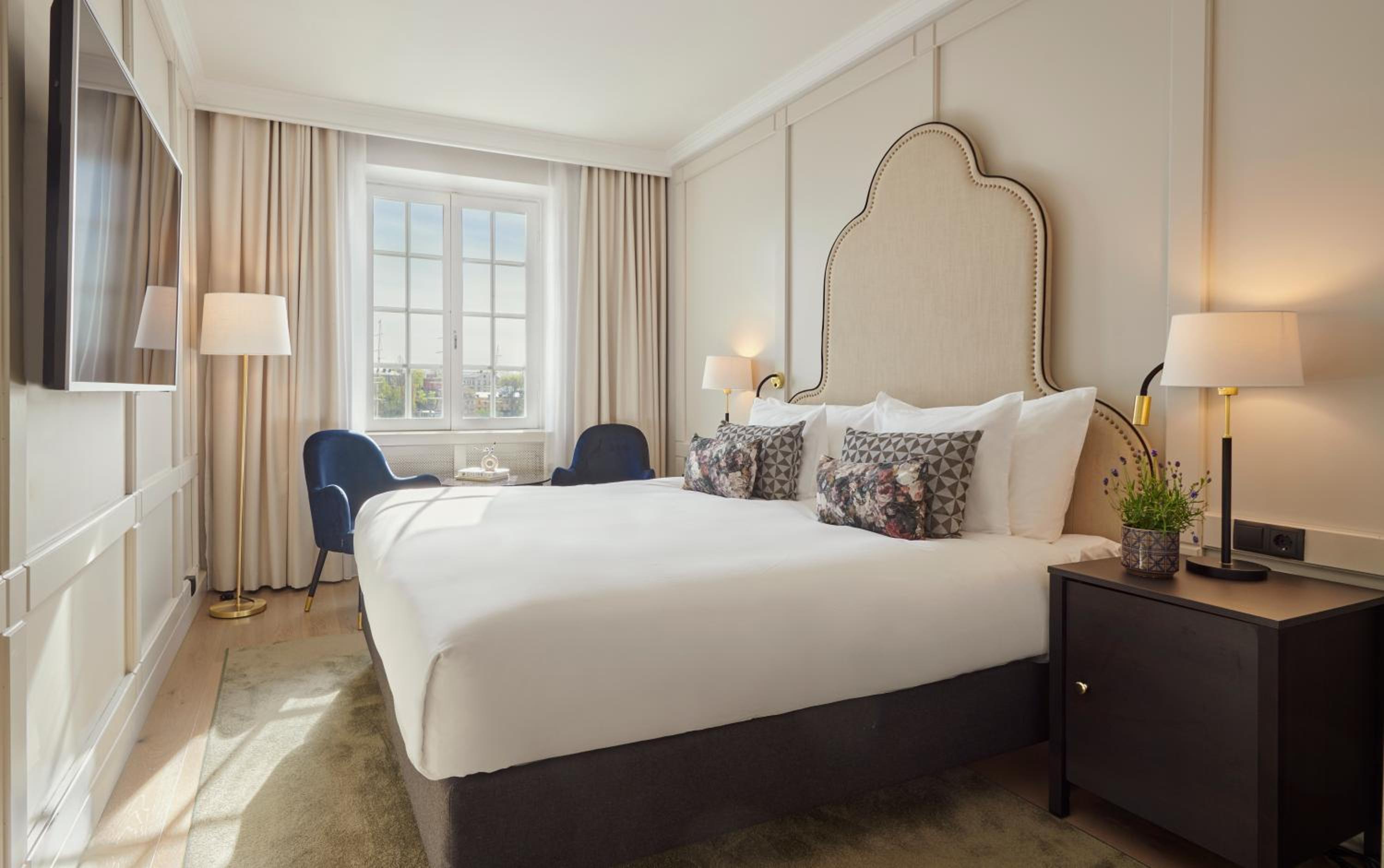 King Room with Sea View - Photo 1