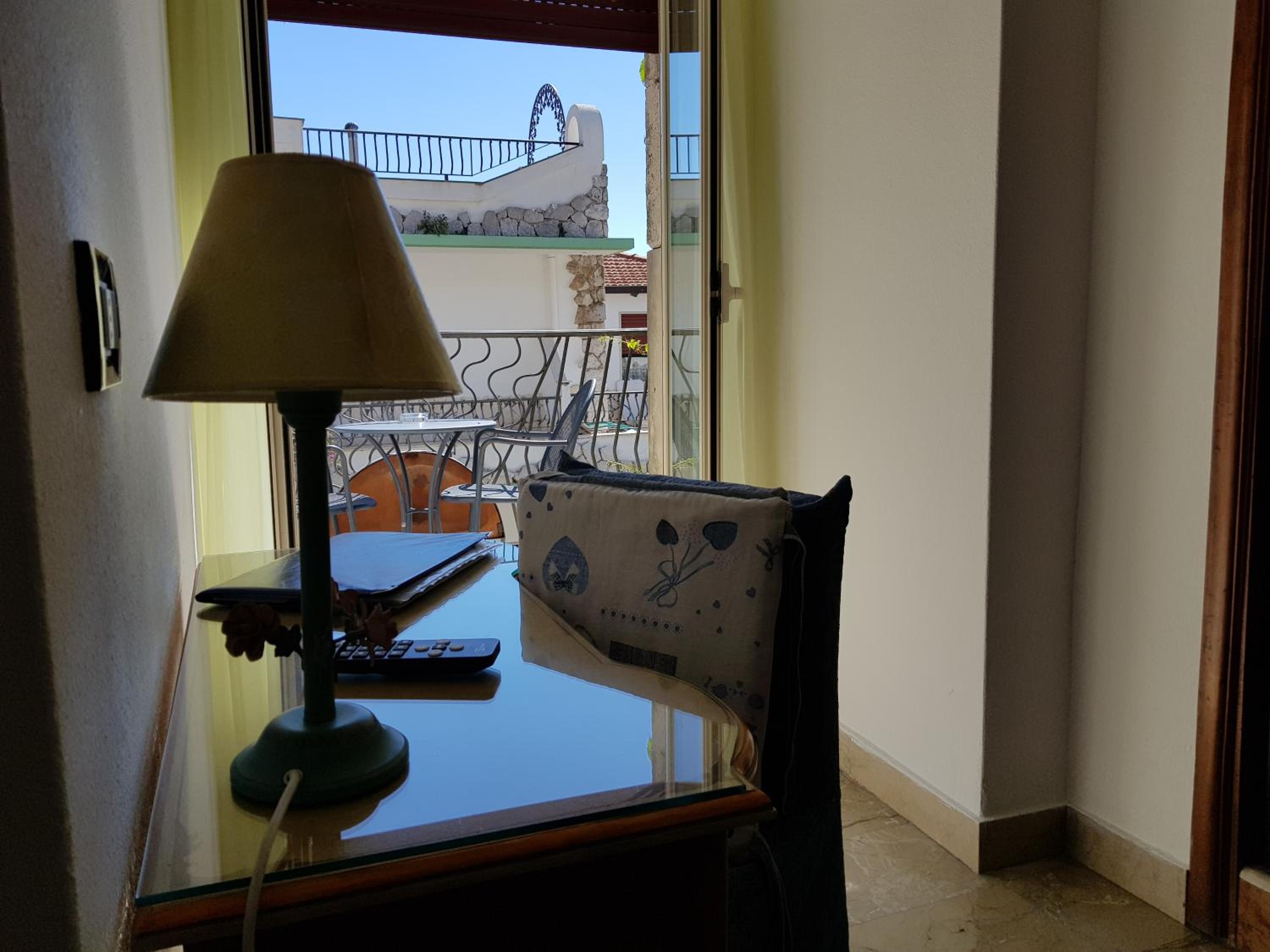 Standard Double or Twin Room photo 3