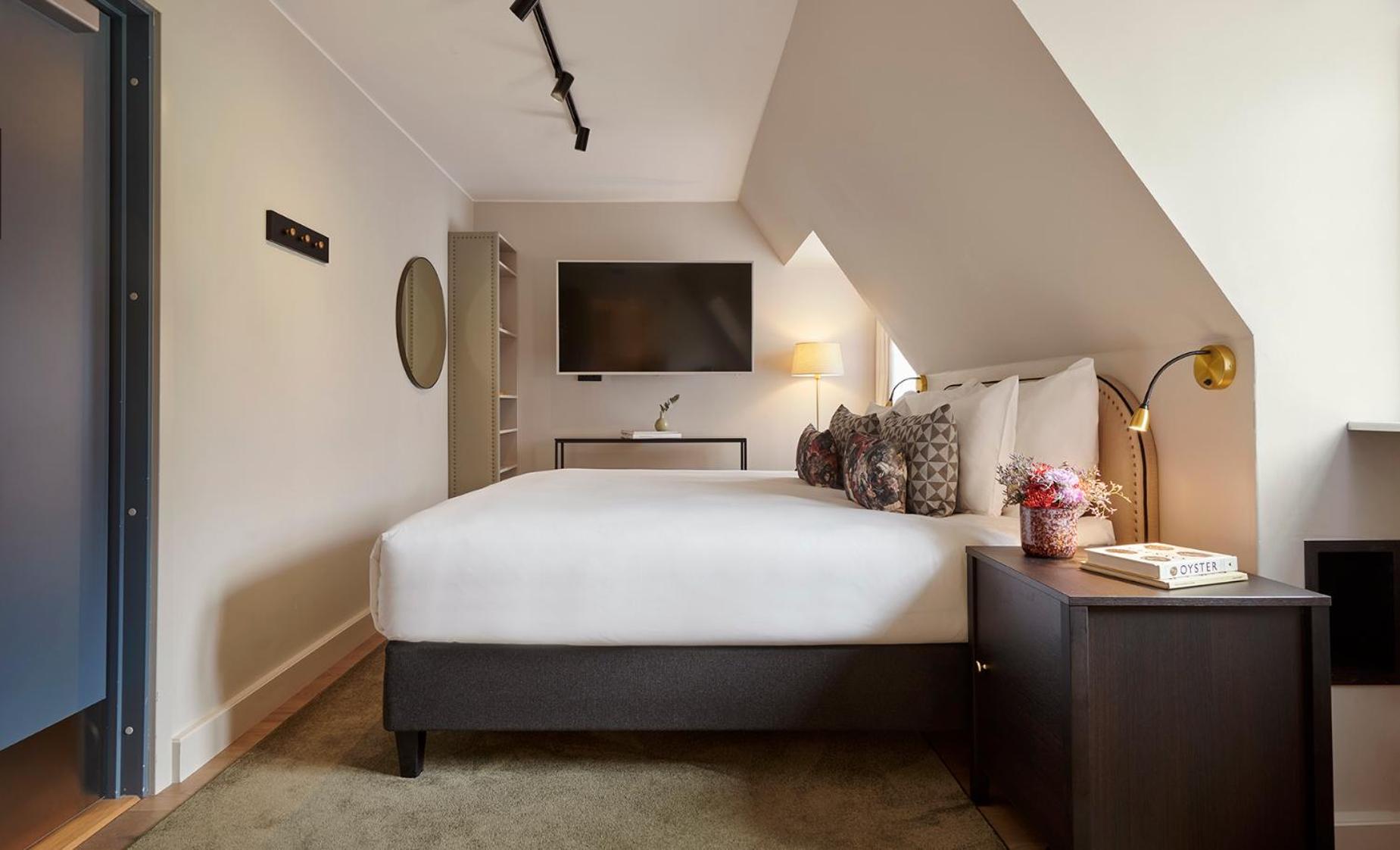 Queen Room - Photo 4