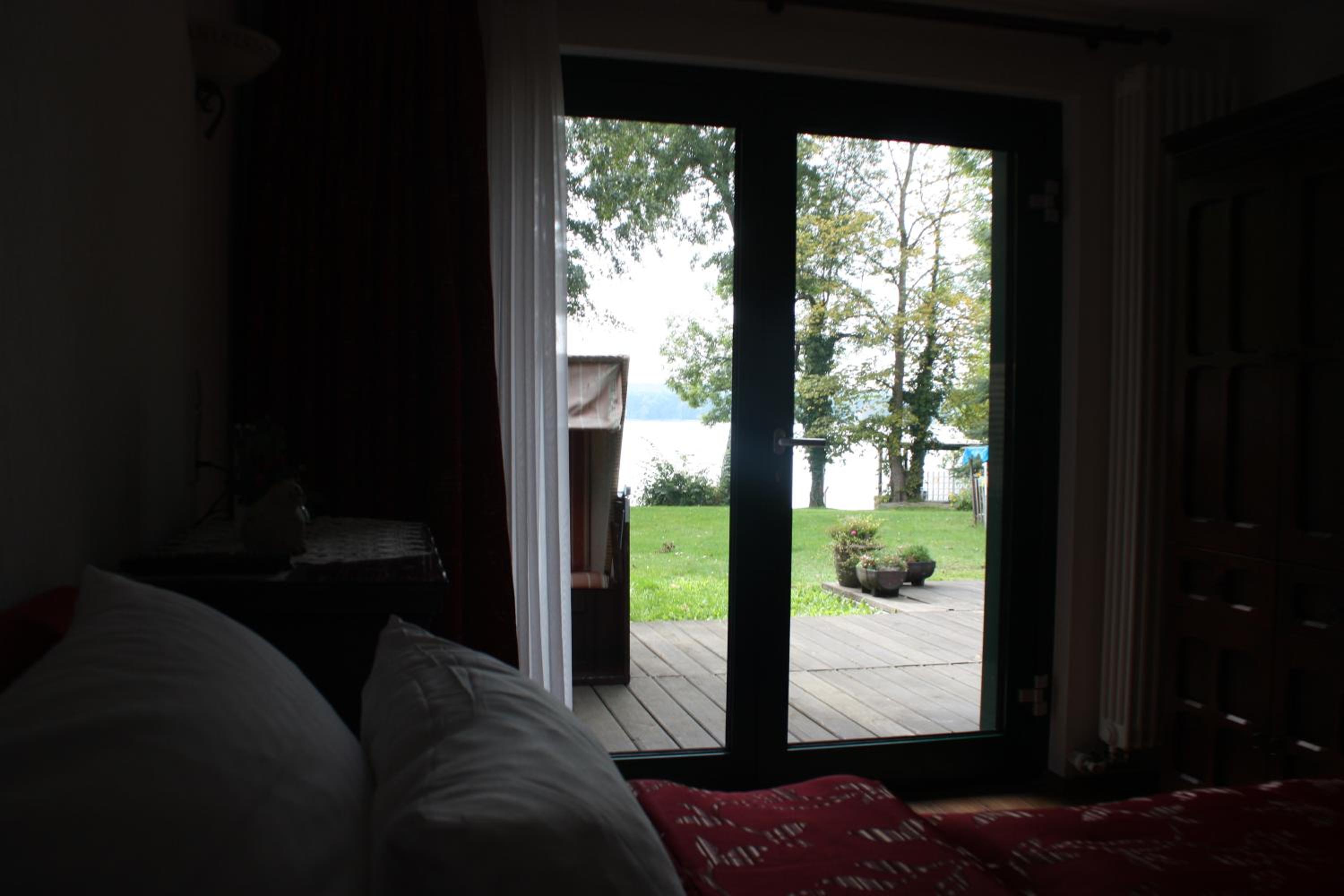 Apartment with Lake View photo 3