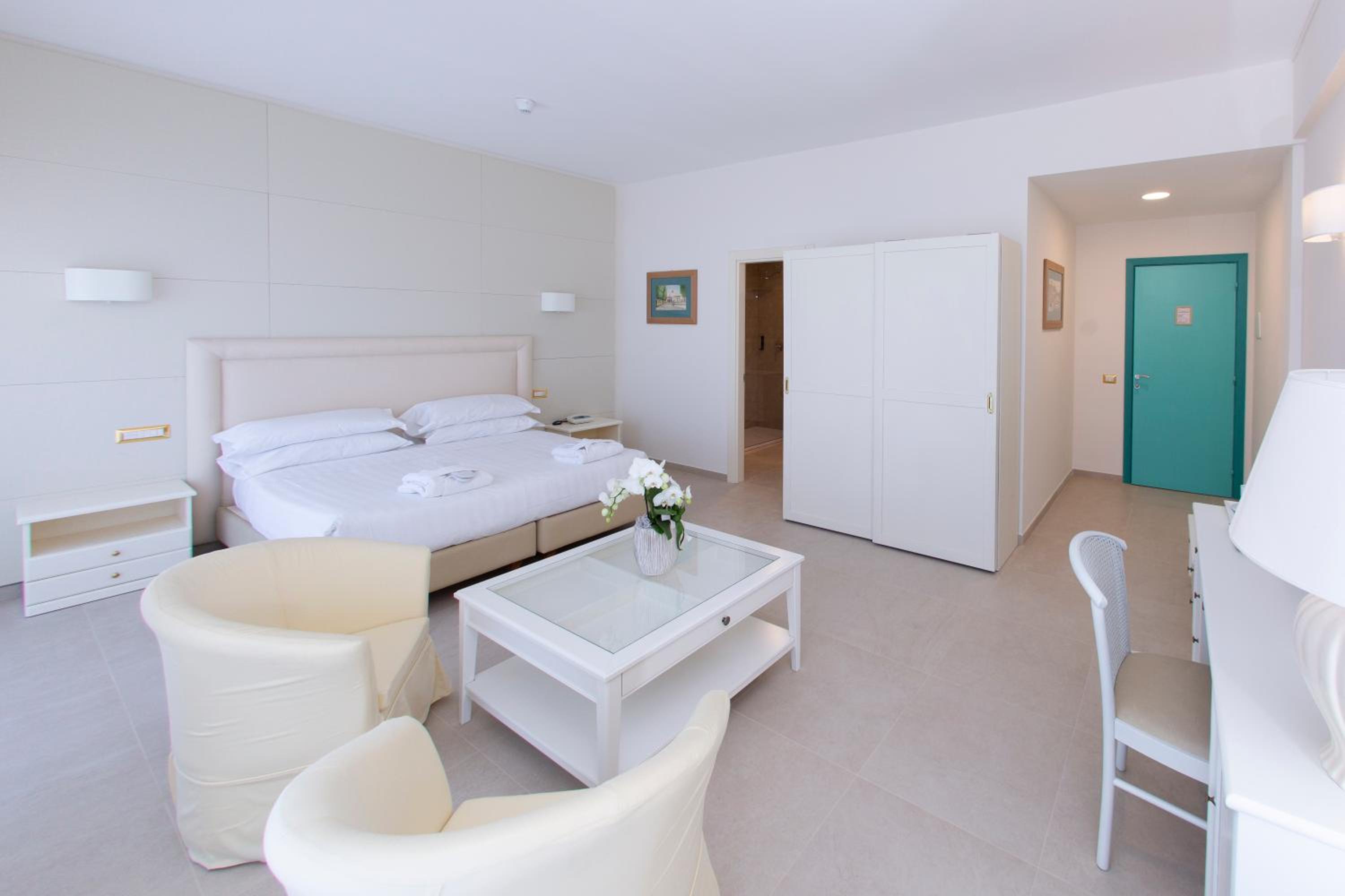 Suite with Sea View - Photo 1
