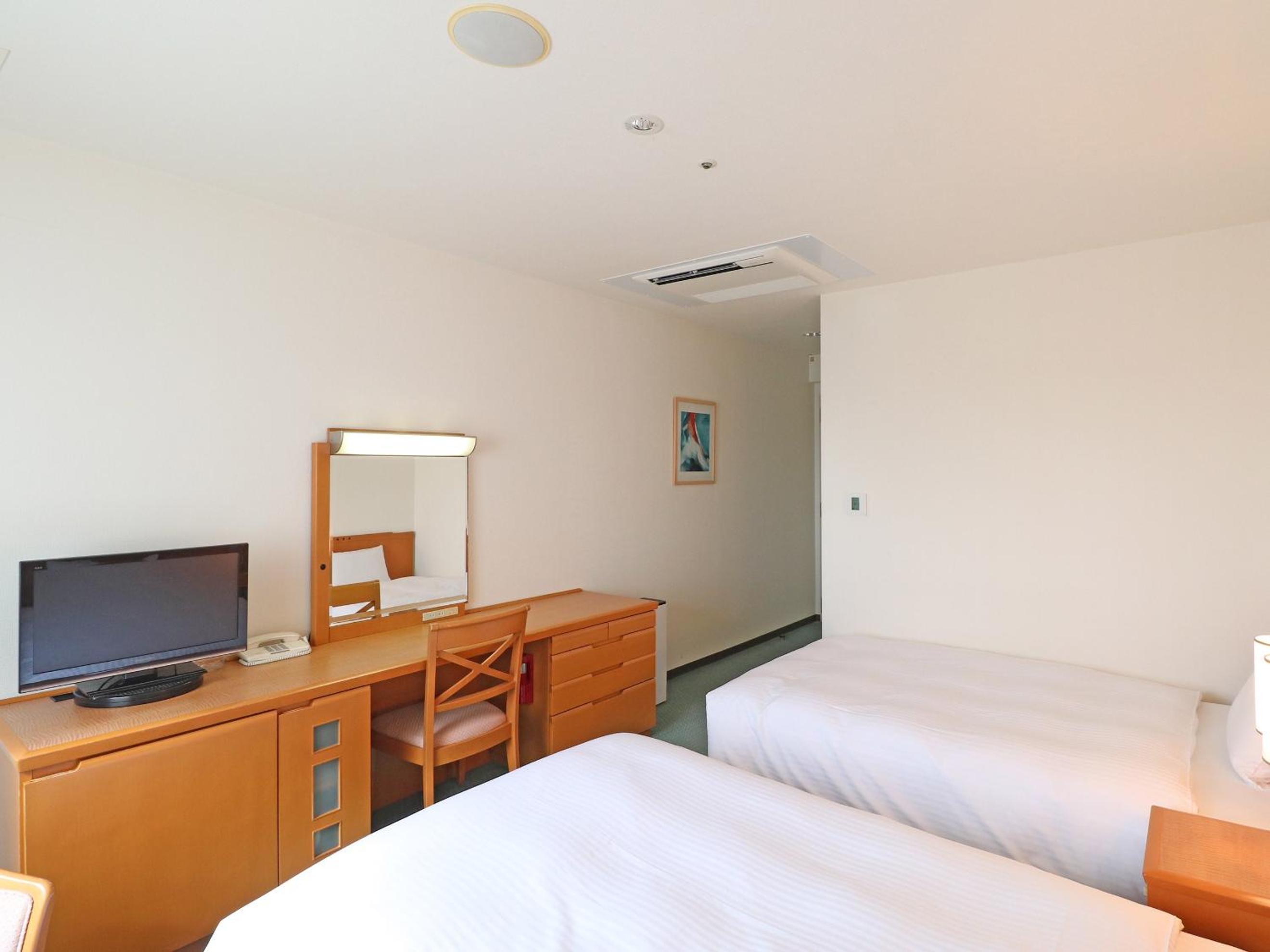 Superior Twin Room - Non-Smoking - Photo 5