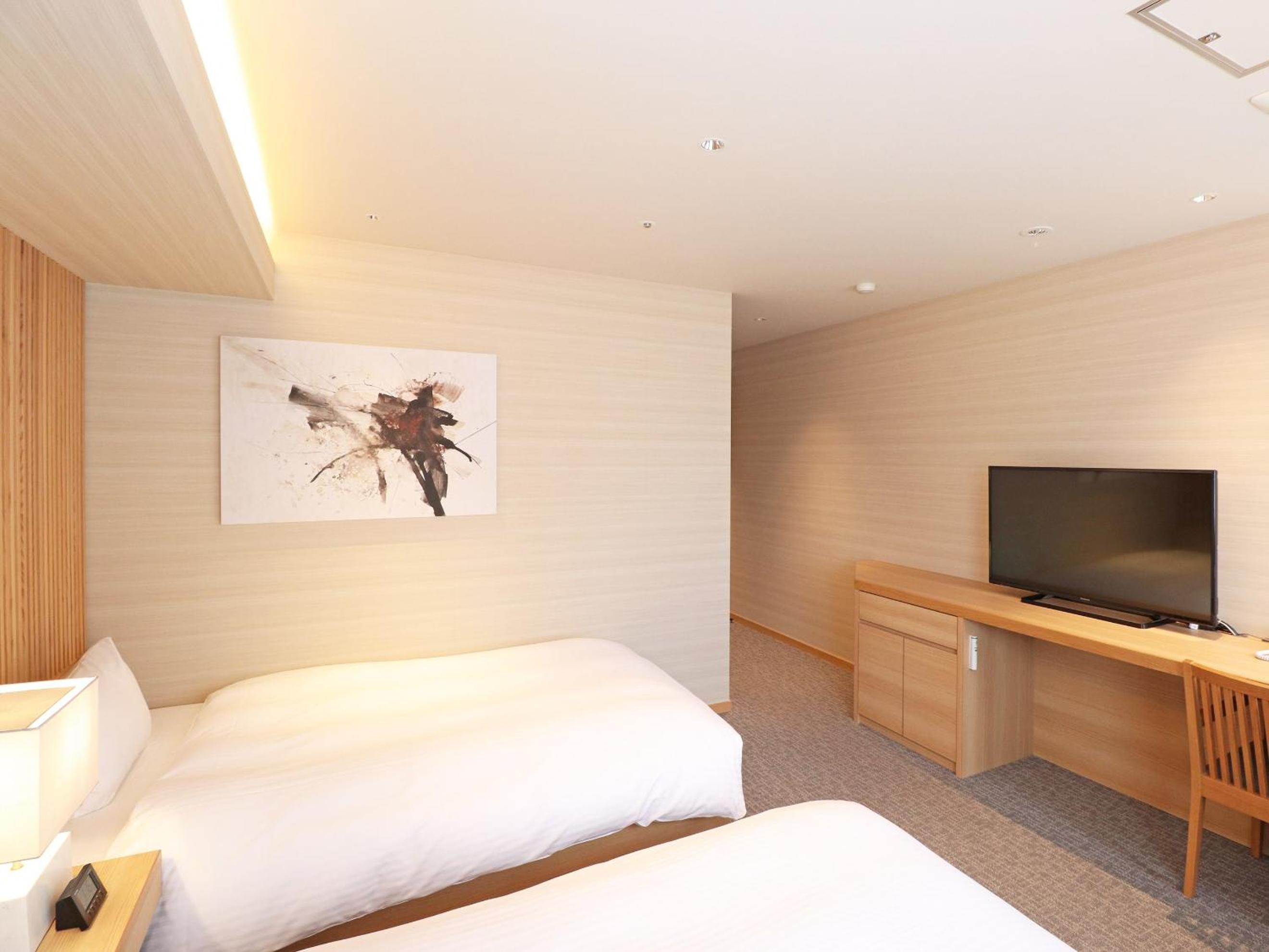 Deluxe Twin Room - Non-Smoking - Photo 3