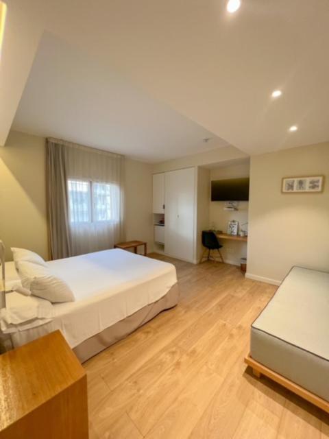 Habitación Doble Estándar o con Dos Camas Individuales.